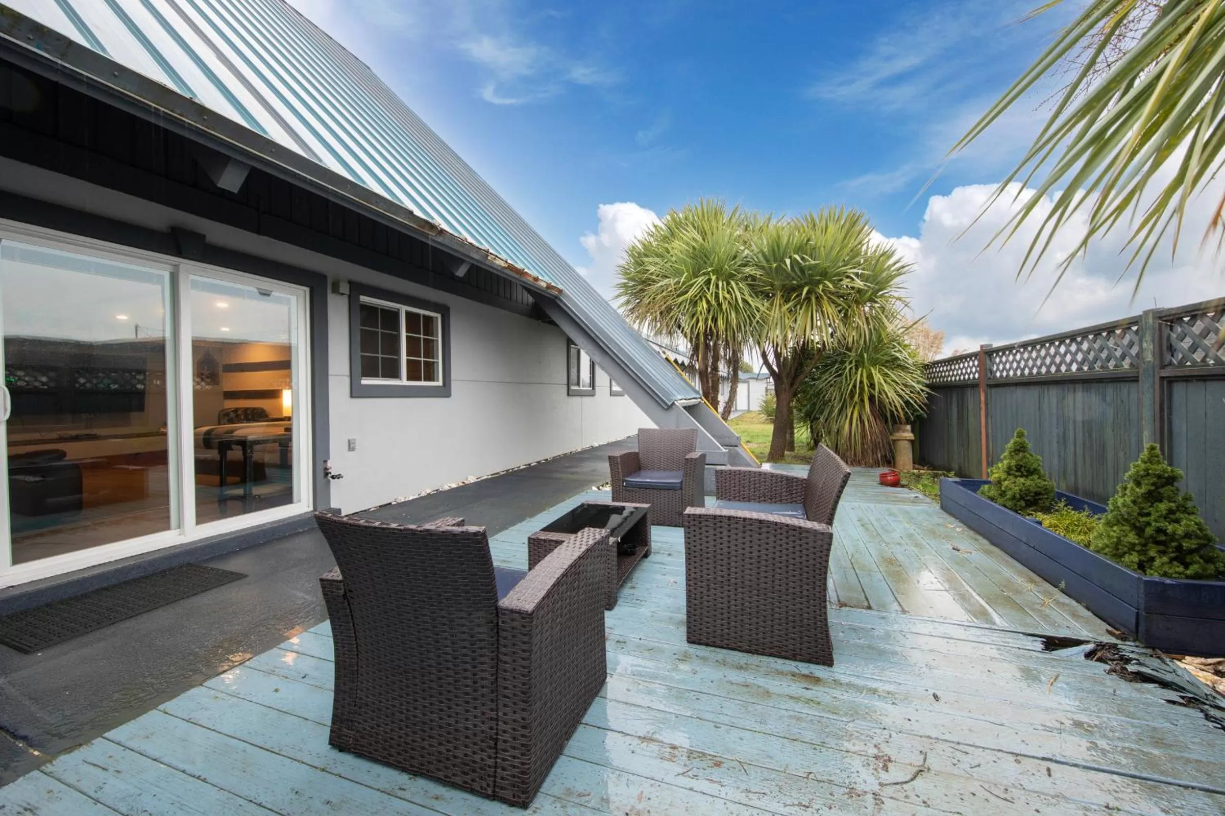 Inner courtyard view in Wanderlust Inn