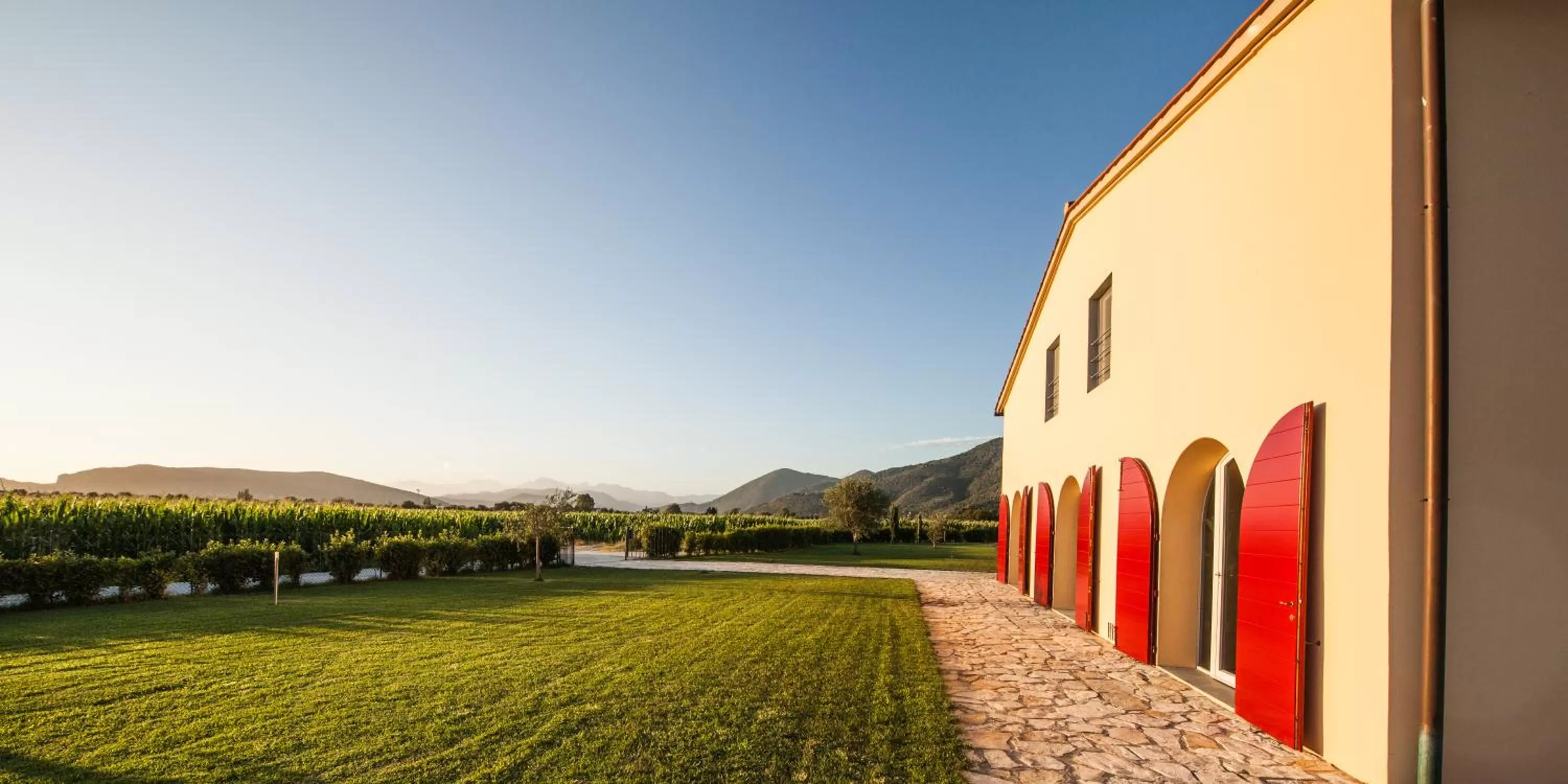 Property building in Cascina Canova