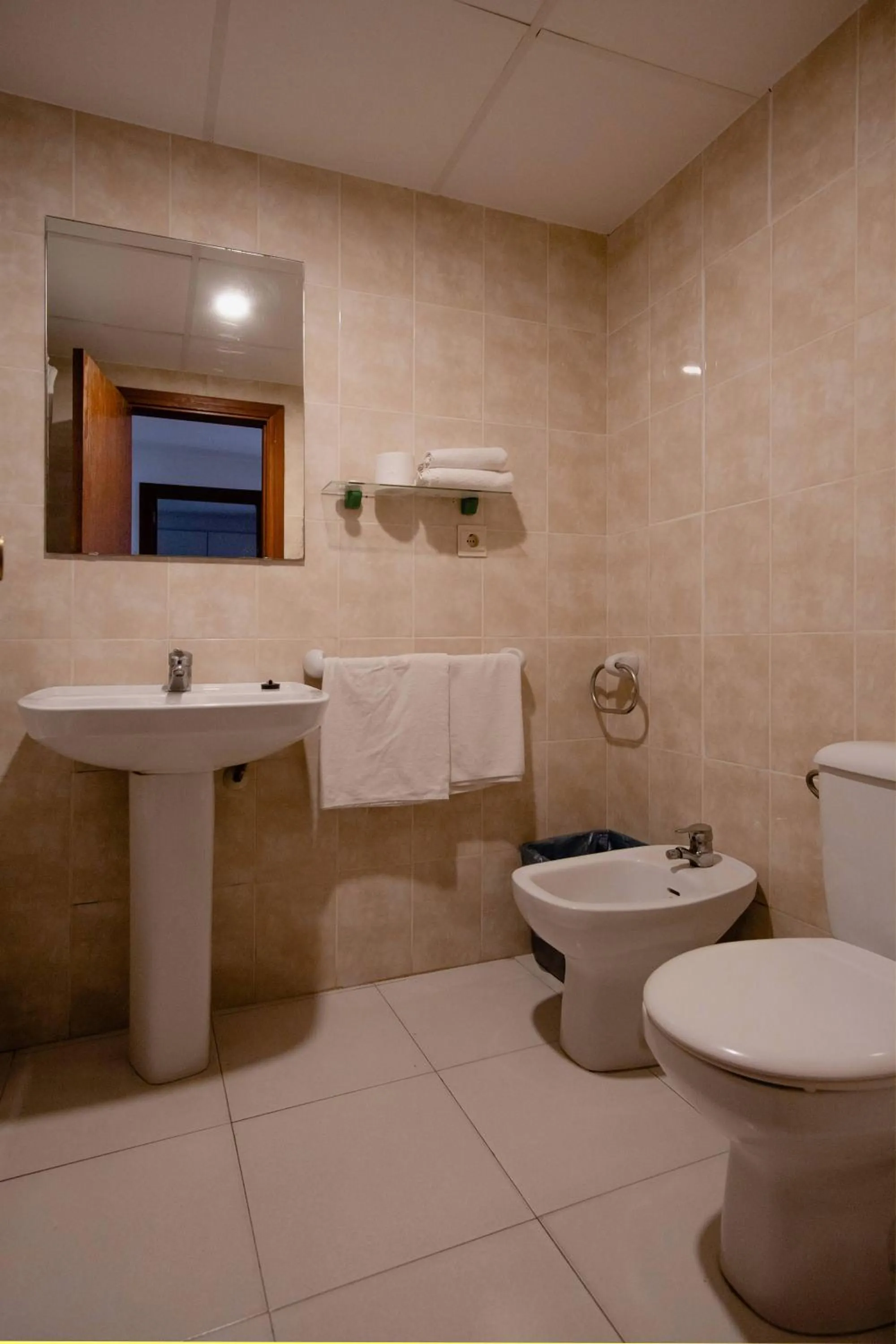 Bathroom in Luxmar Apartaments