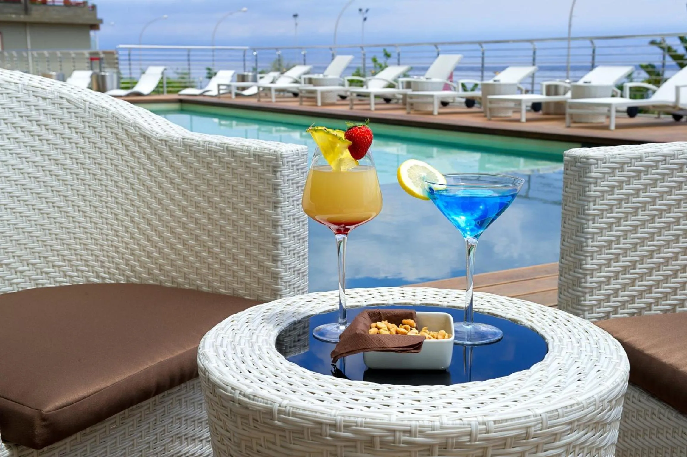 Swimming pool in Main Palace Hotel