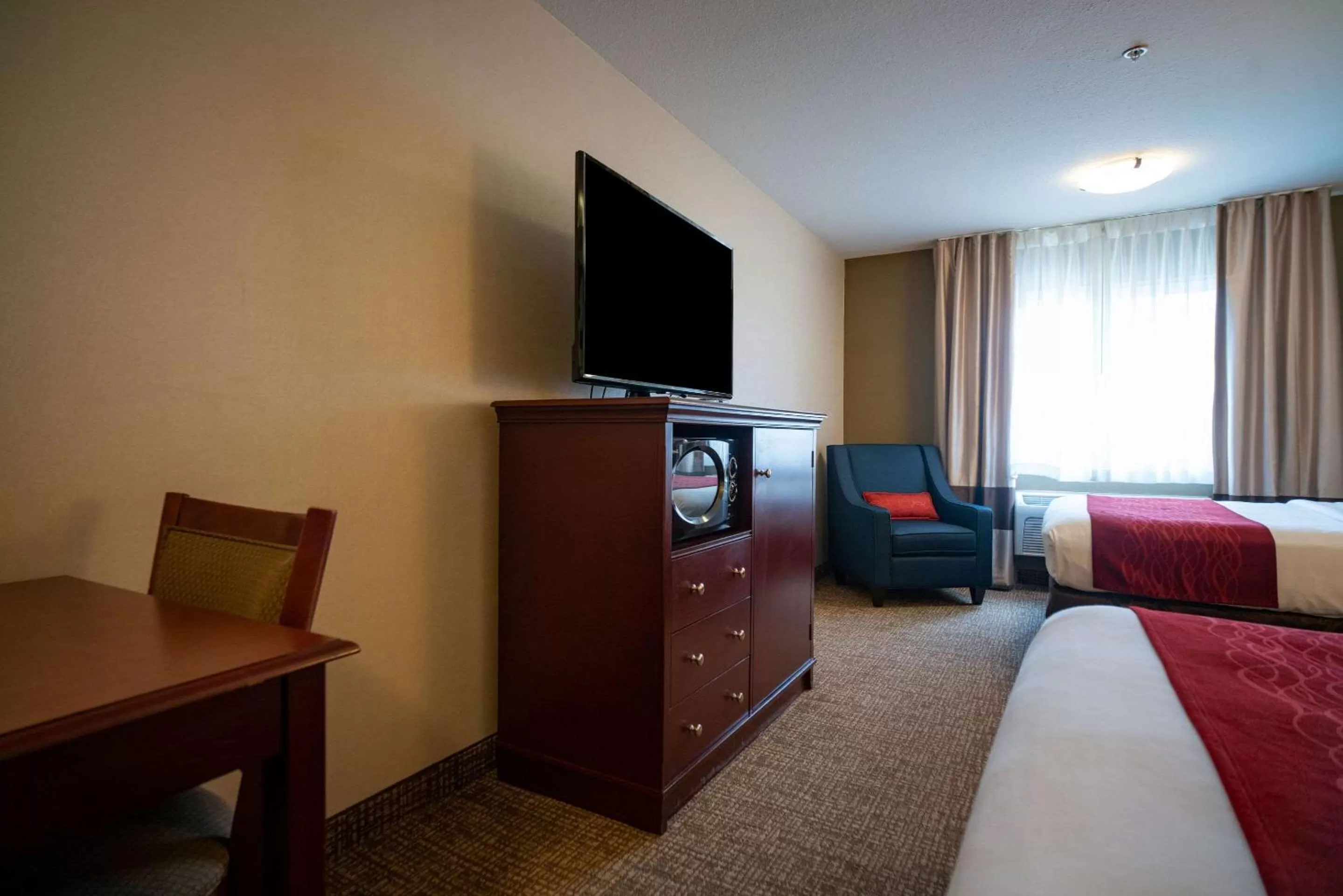 Photo of the whole room, Bed in Comfort Inn Kennewick Richland