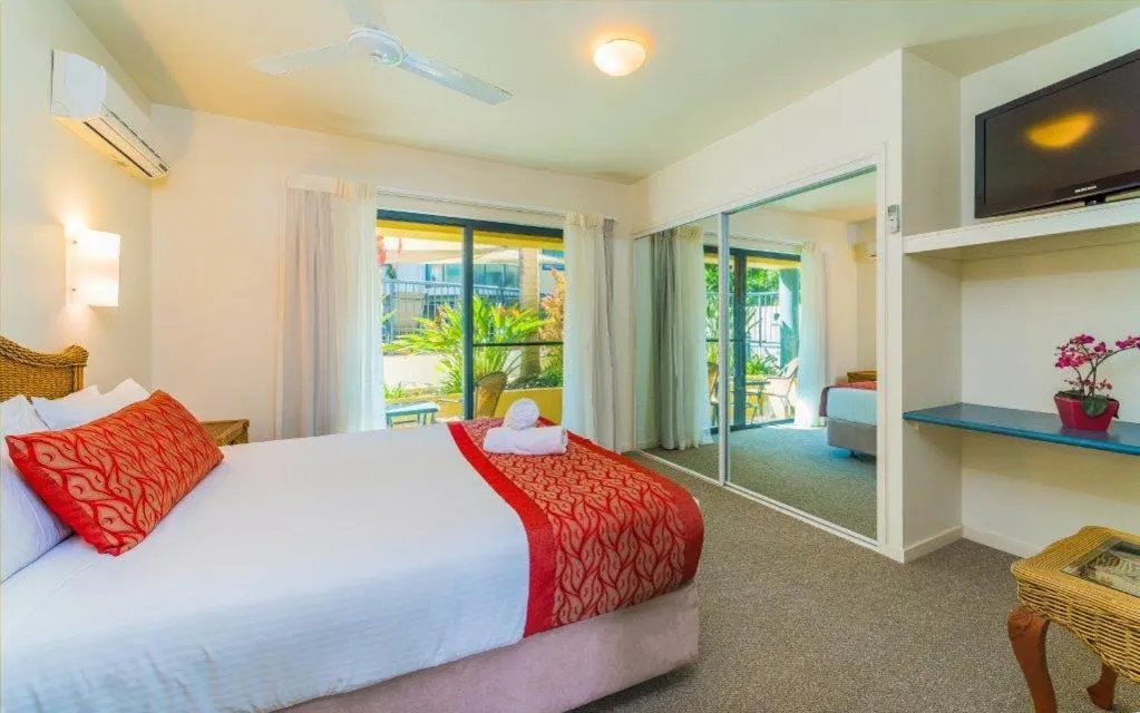 Balcony/Terrace, Bed in The Cove Yamba