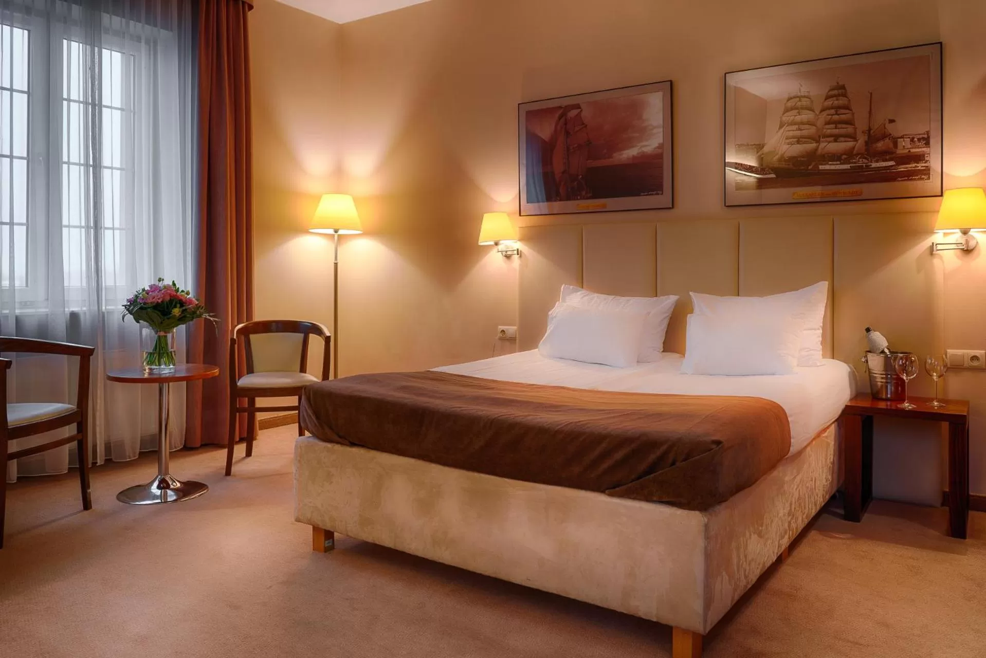 Photo of the whole room, Bed in Focus Hotel Szczecin