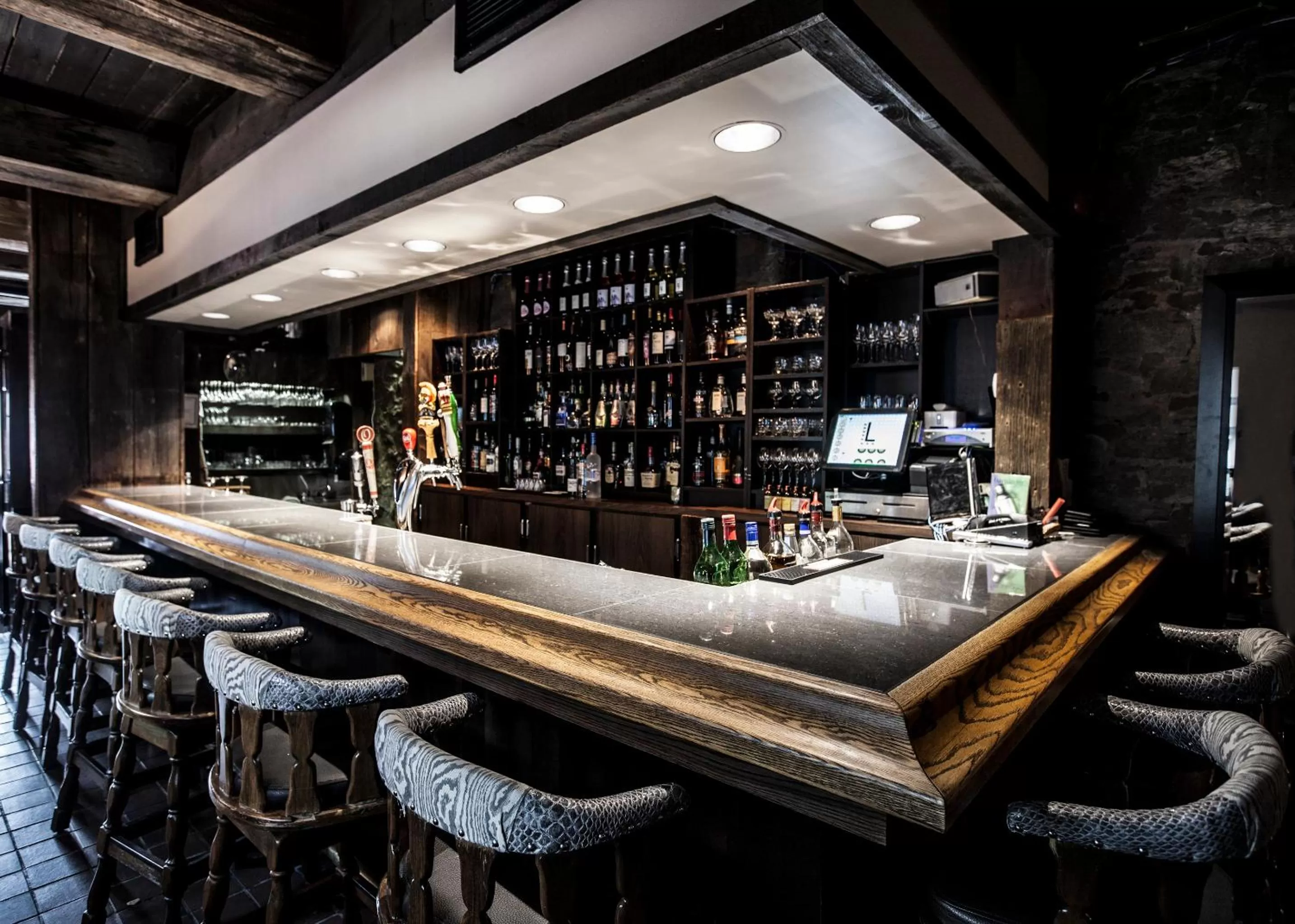 Lounge or bar in Old Stone Inn Boutique Hotel