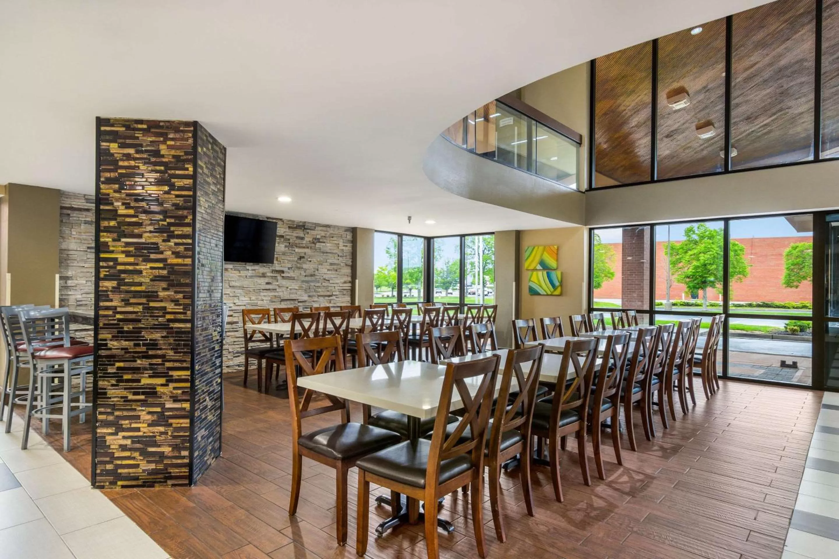 Restaurant/places to eat in Quality Inn & Suites Florence - Cincinnati South