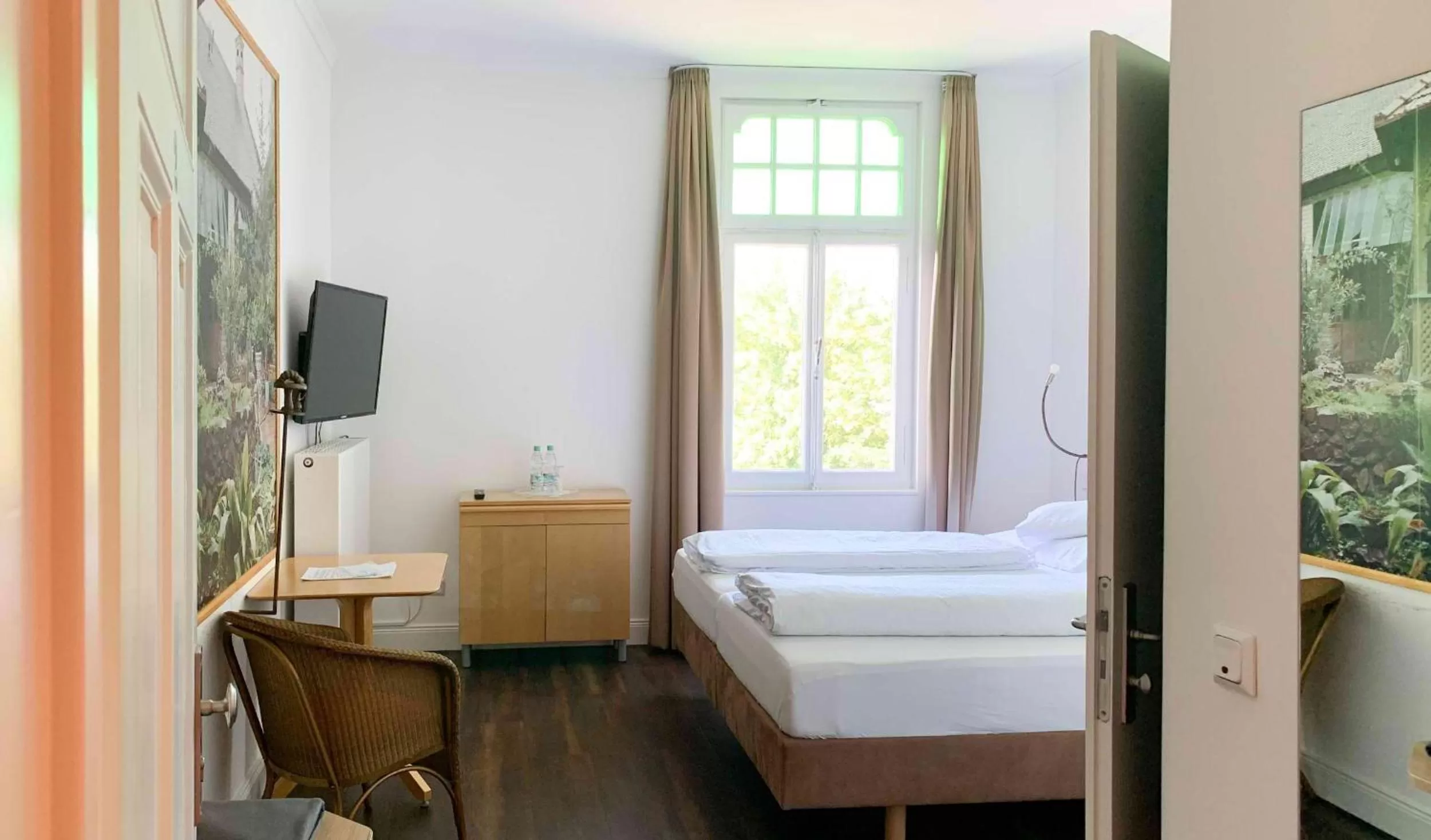 Bed in 2T Hotel artgenossen