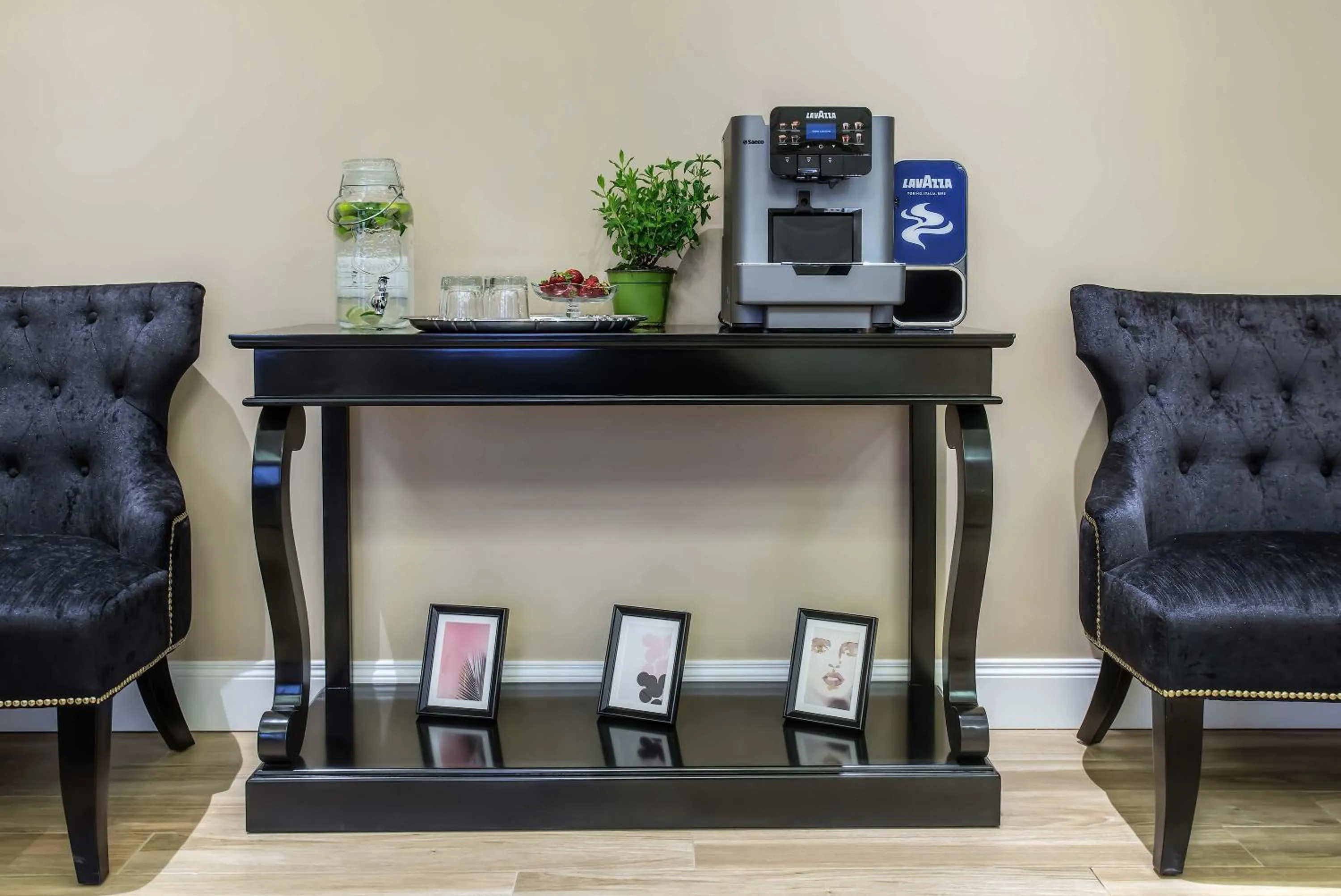 Lobby or reception in The Boutique Hotel