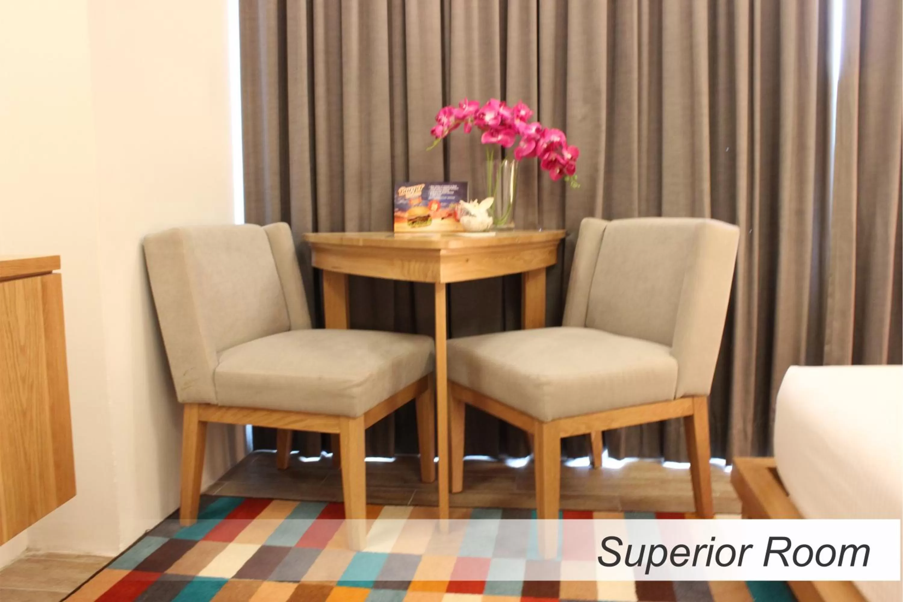 Seating area in Casuarina@Meru