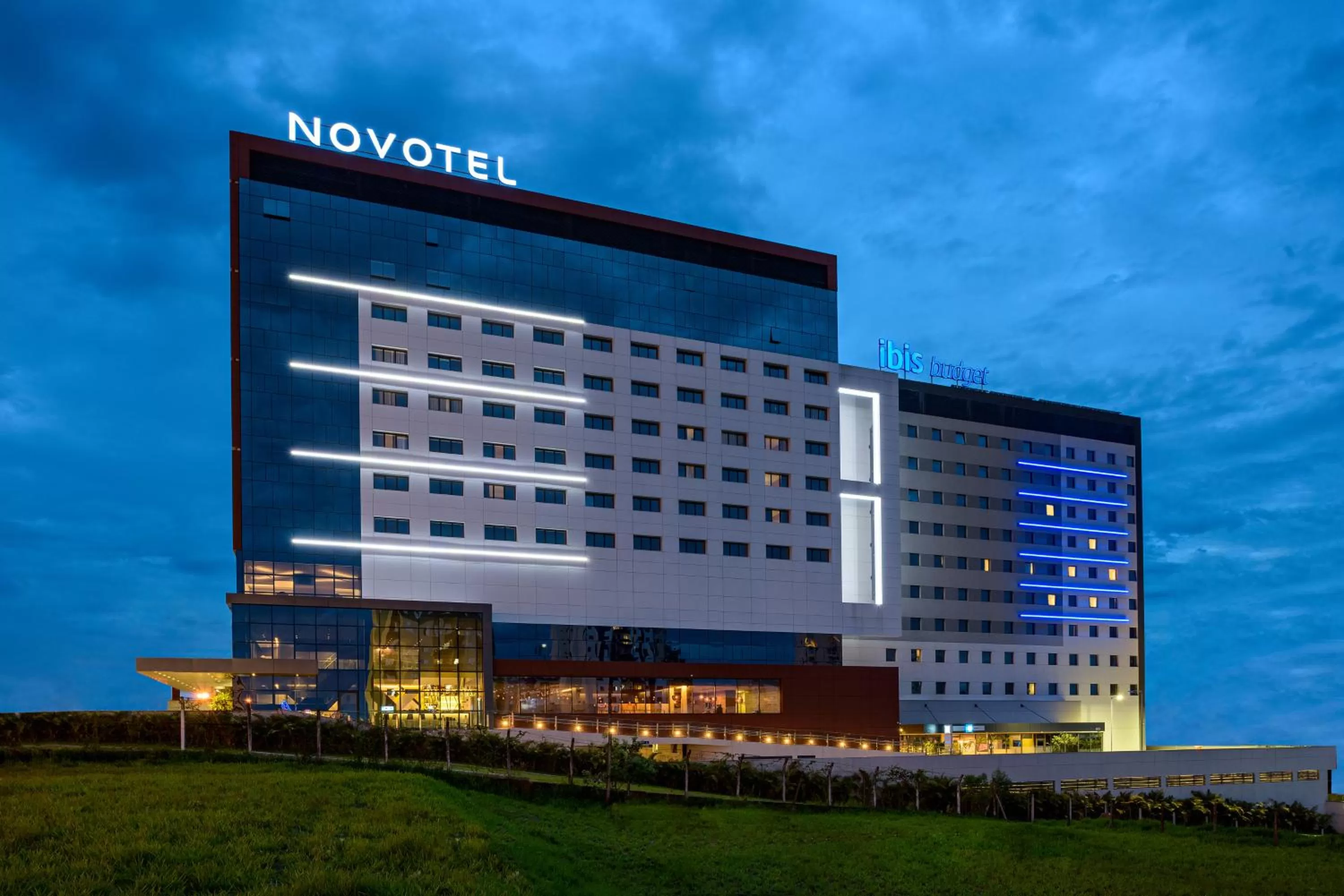 Facade/entrance in Novotel Sorocaba