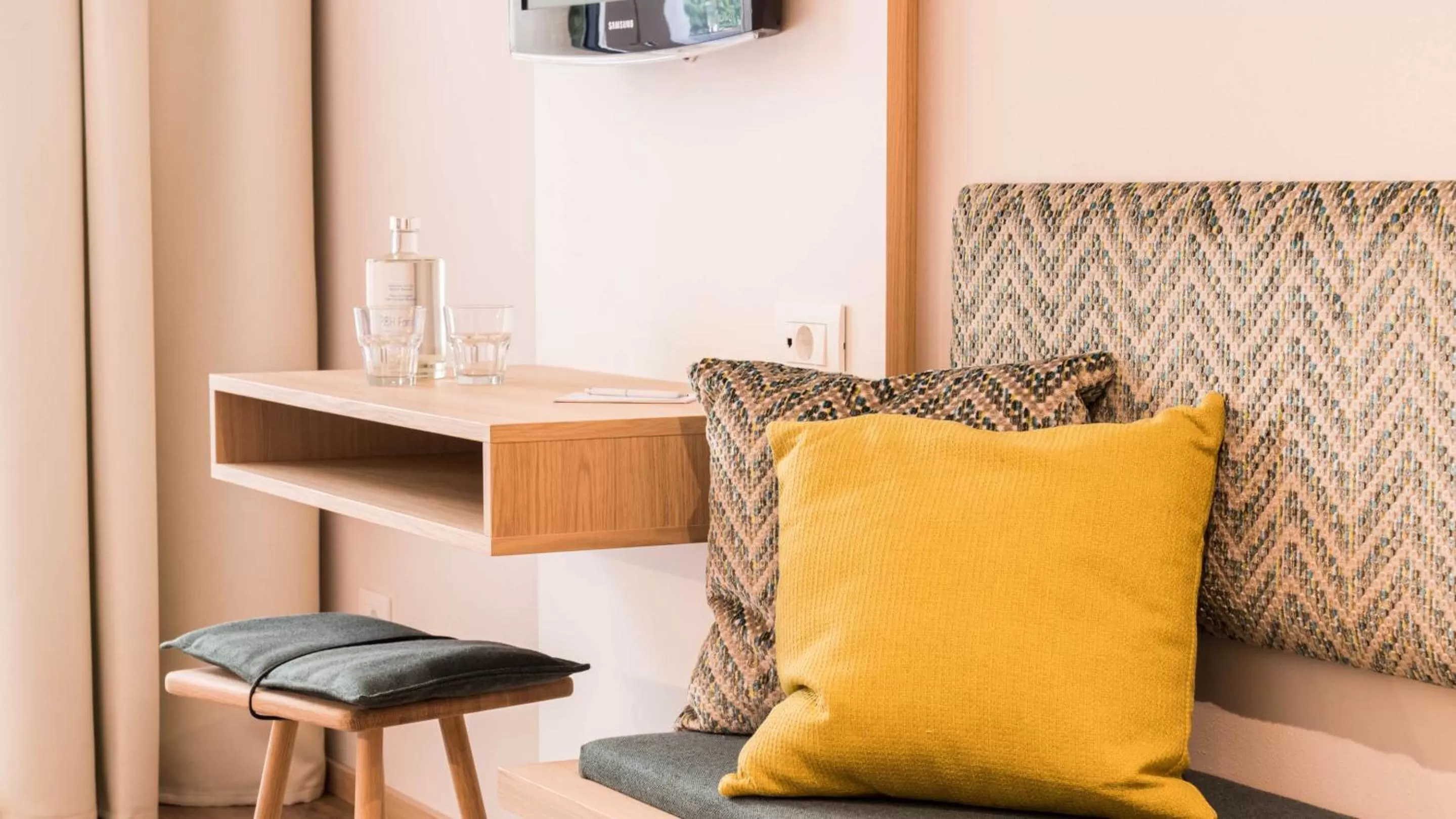 Decorative detail, Seating Area in Flora Hotel & Suites