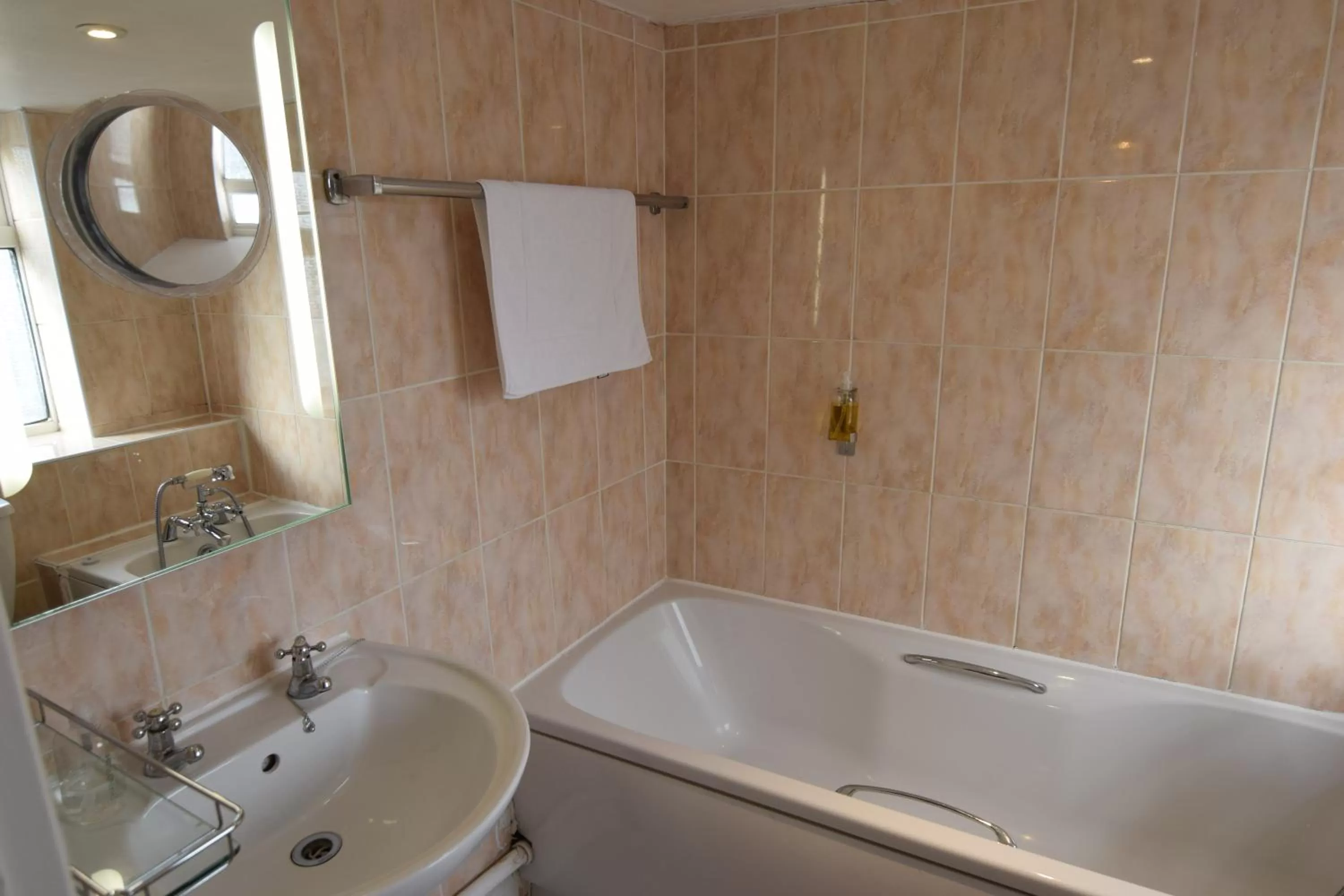 Bathroom in Castle Lodge