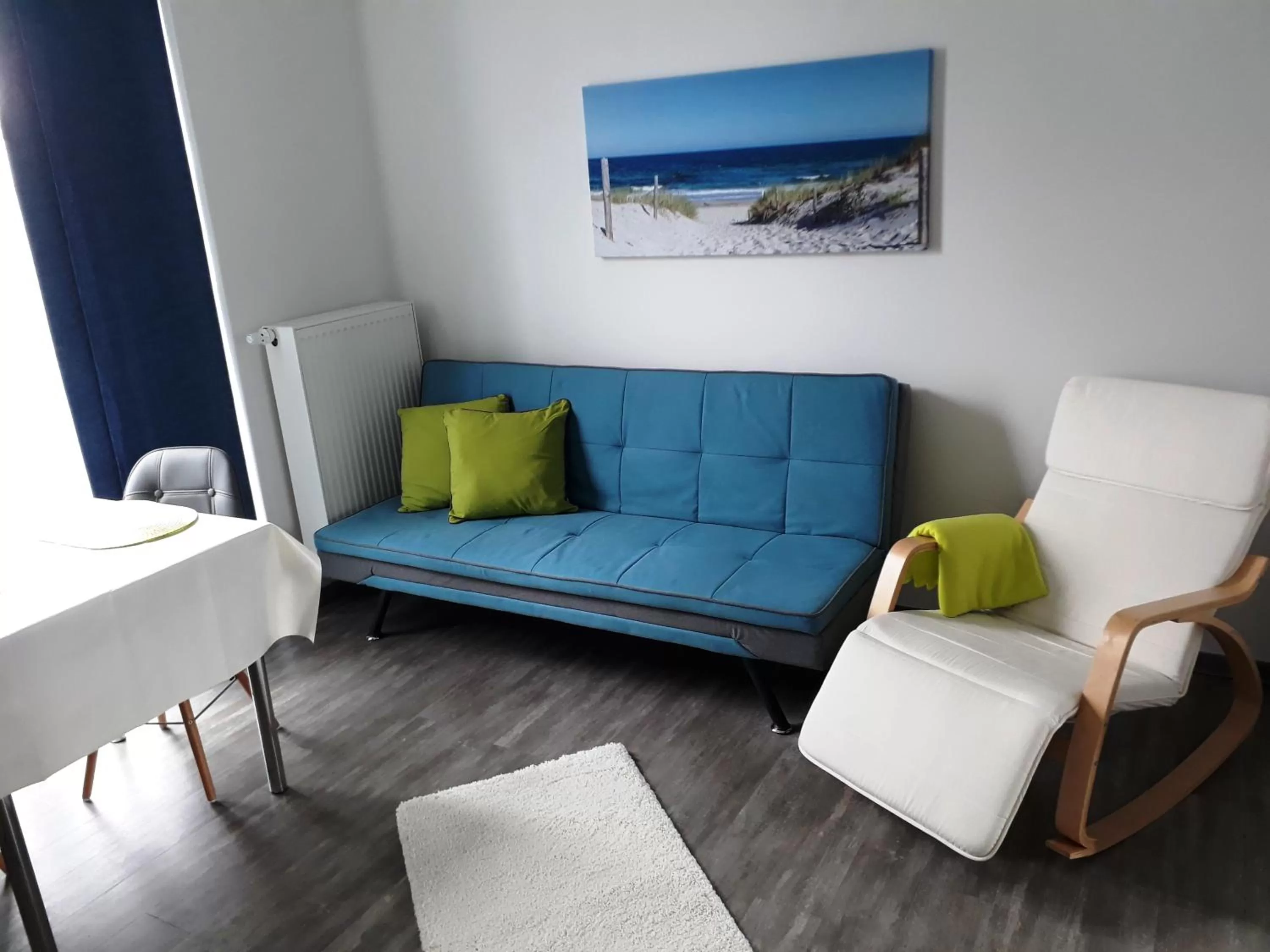 Living room in Hotel M24 - Alle Zimmer mit Küchenzeile