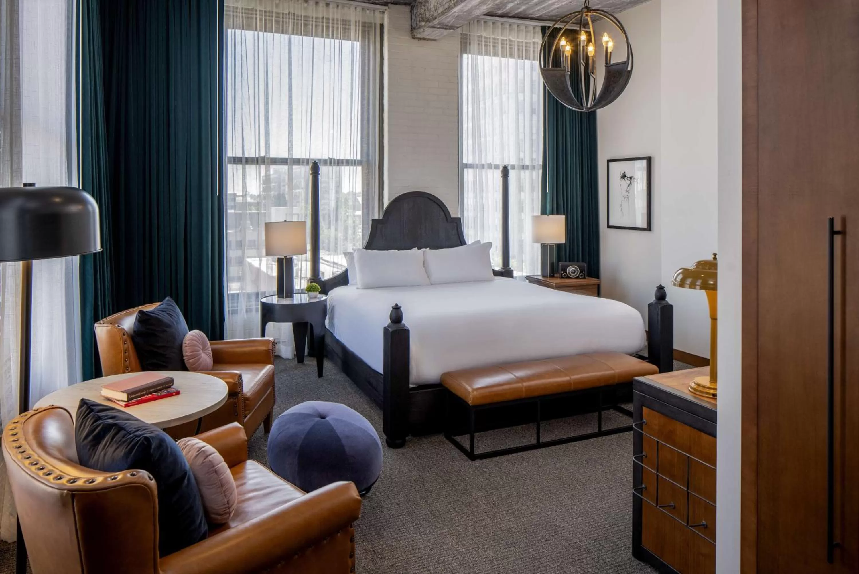 Photo of the whole room in The Last Hotel