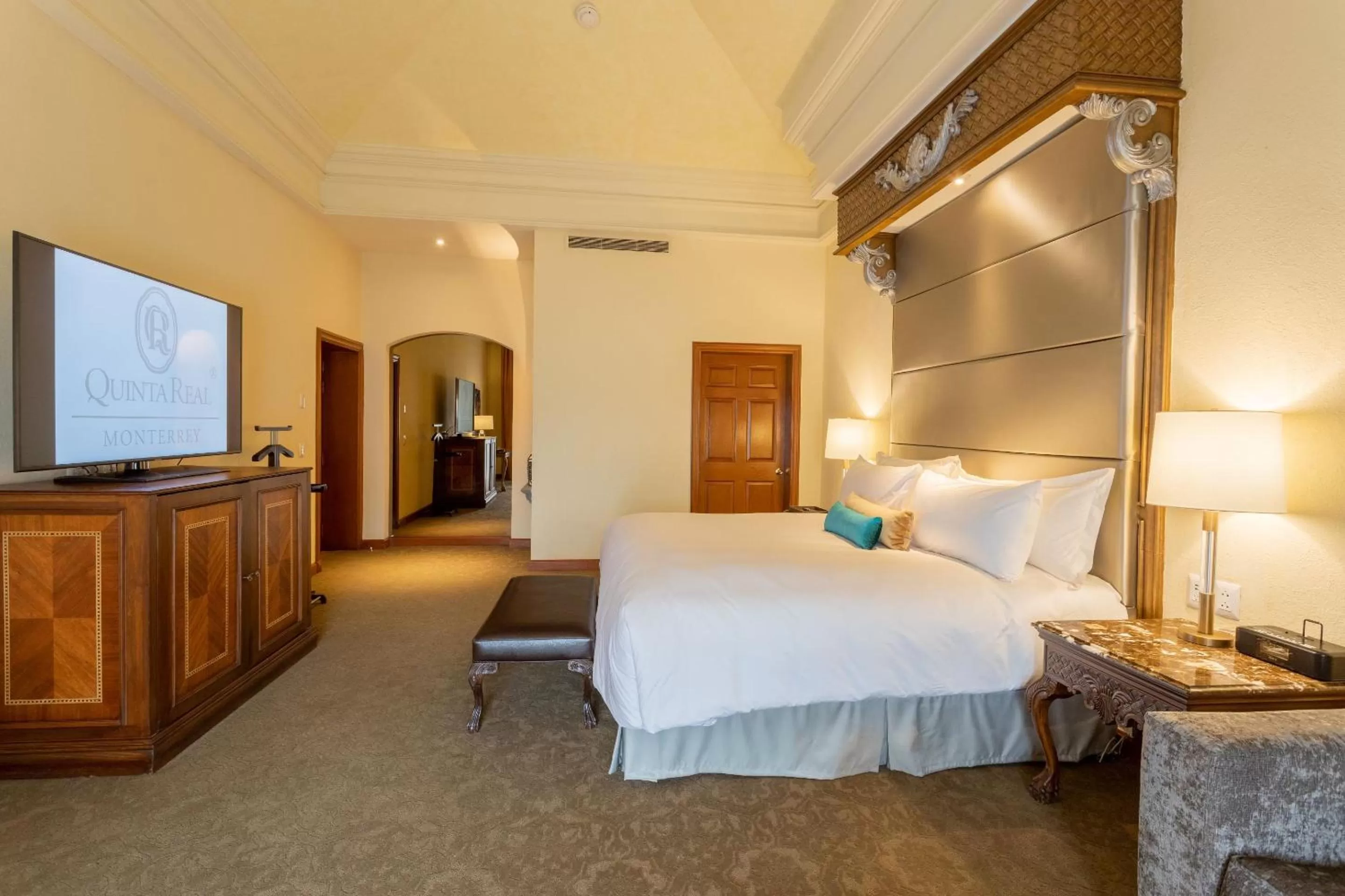 Bedroom, Bed in Quinta Real Monterrey