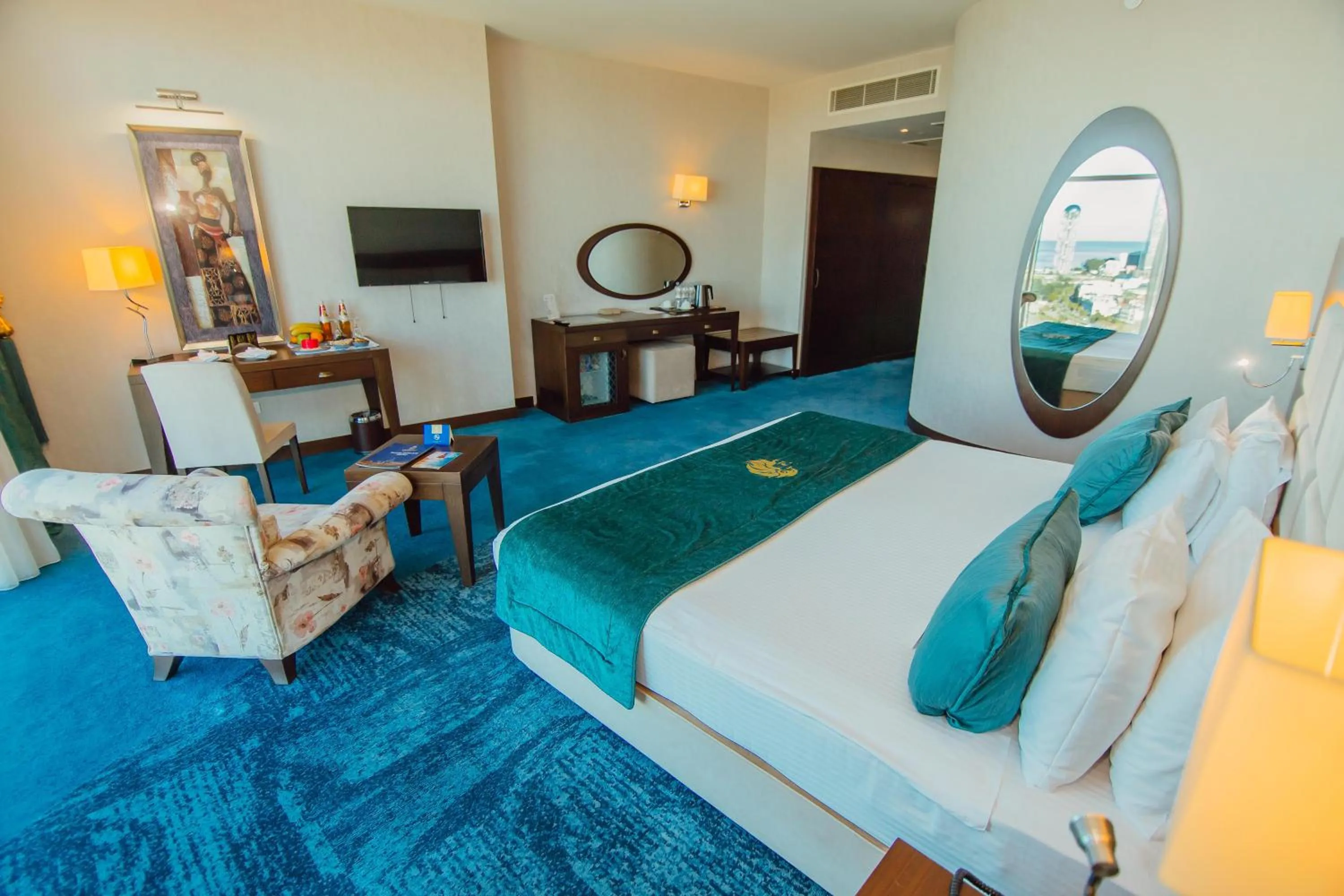 Bed in JRW Welmond Hotel