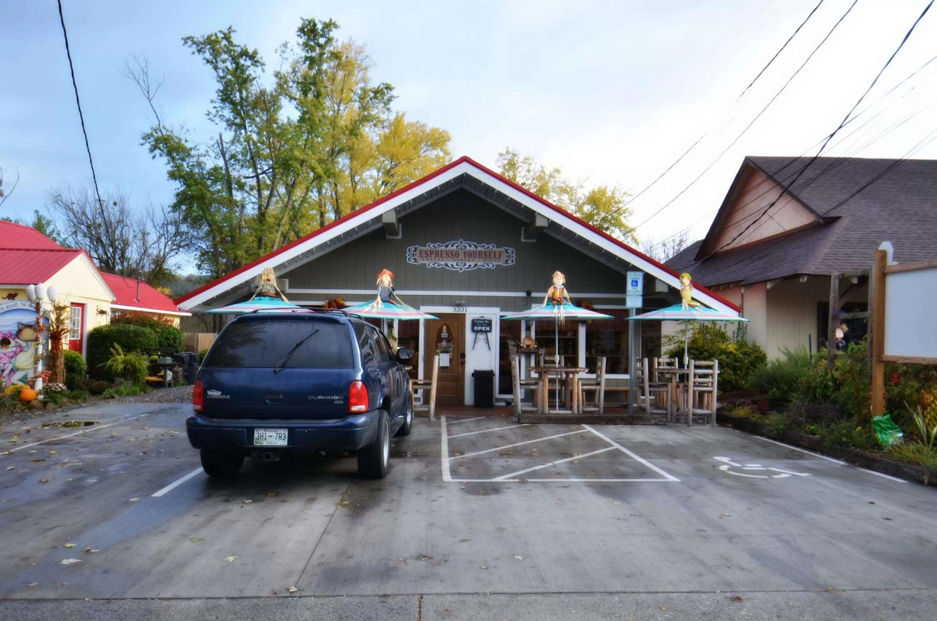 Shopping Area, Property Building in Rivergate Mountain Lodge