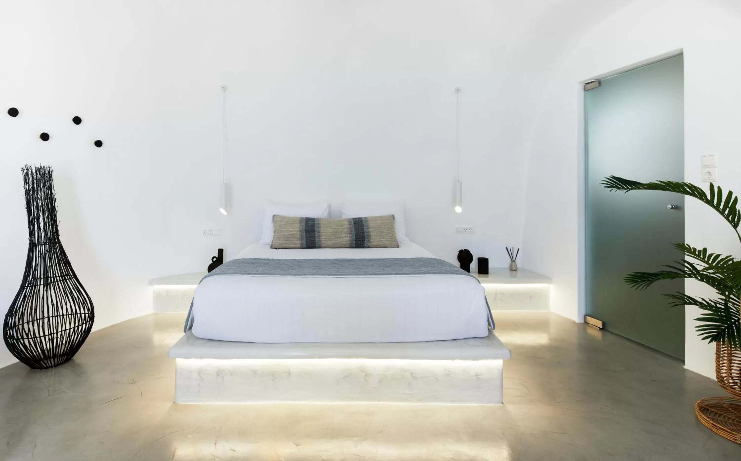 Bed in U & ME SUITES