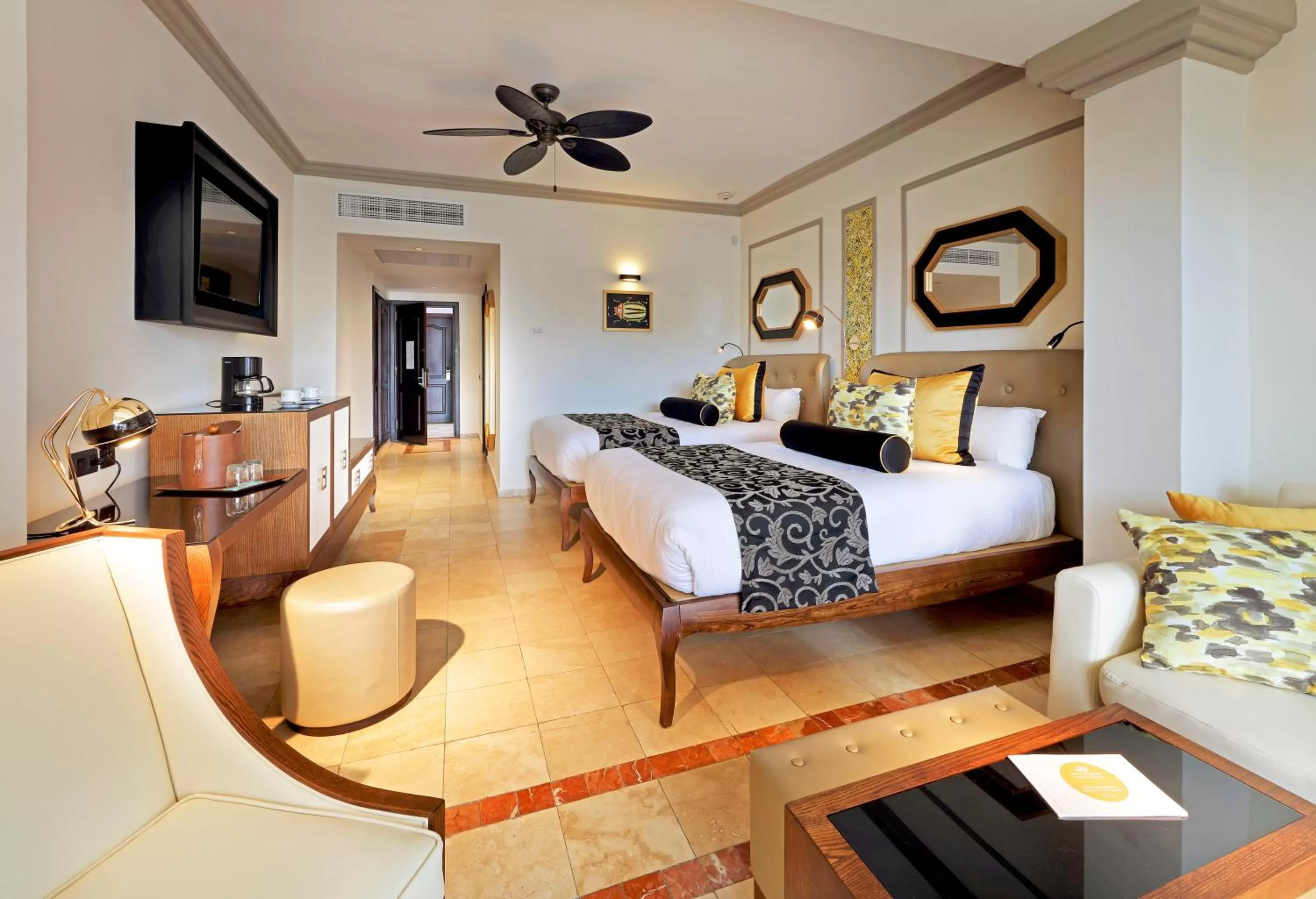 Photo of the whole room, Bed in Grand Palladium Lady Hamilton Resort & Spa - All Inclusive