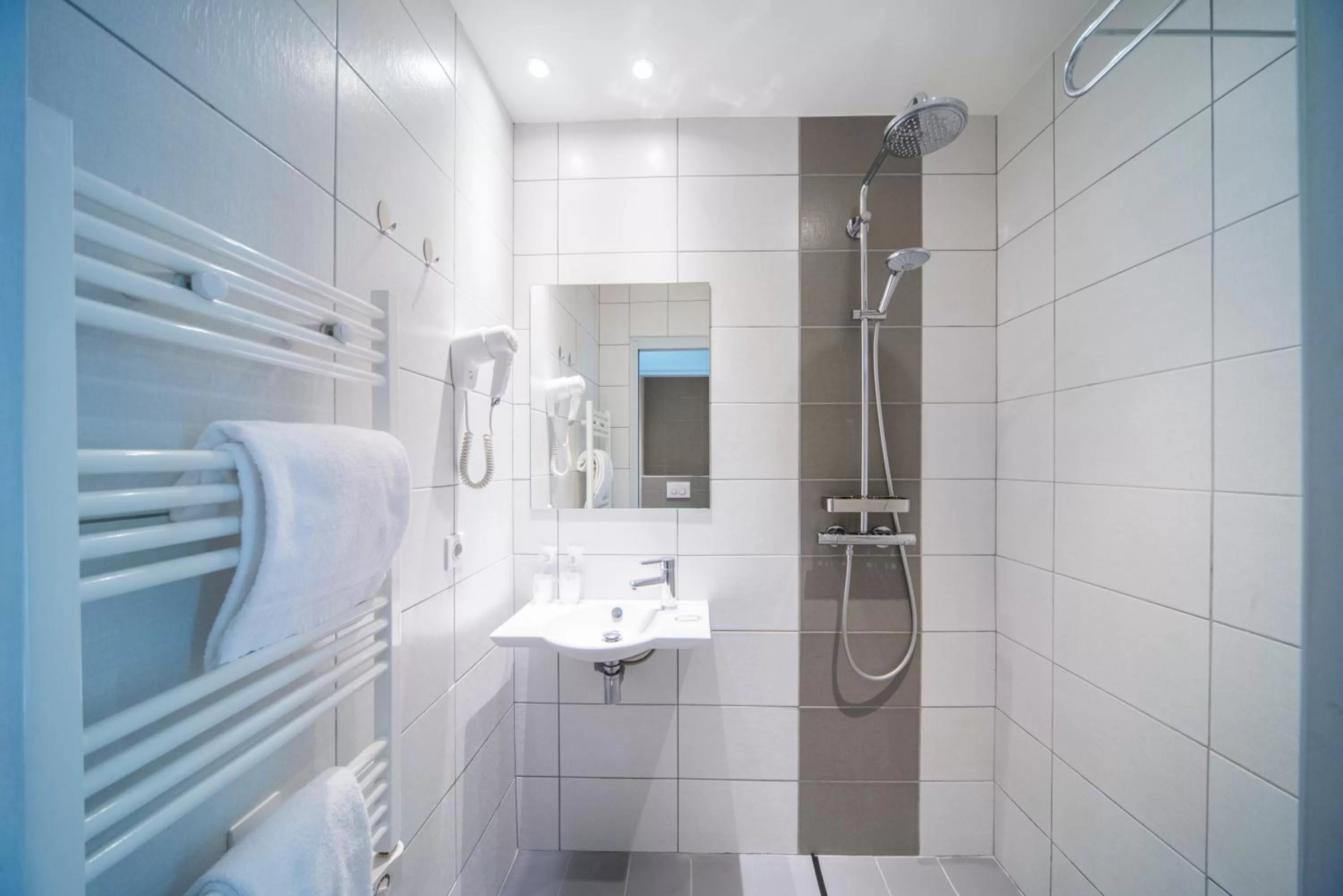 Shower in Residence Metropole Toulouse