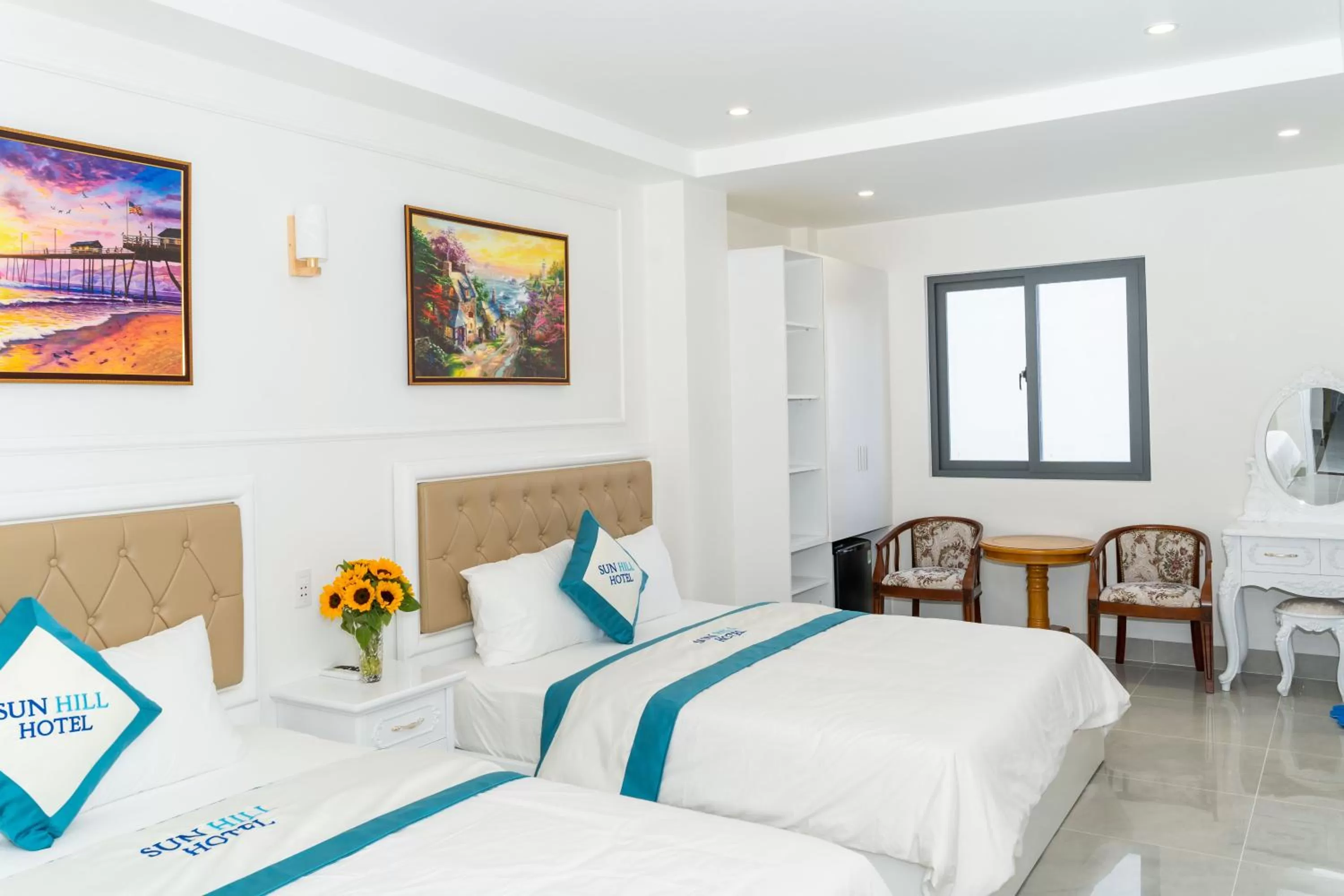 Bedroom, Bed in Sun Hill Hotel