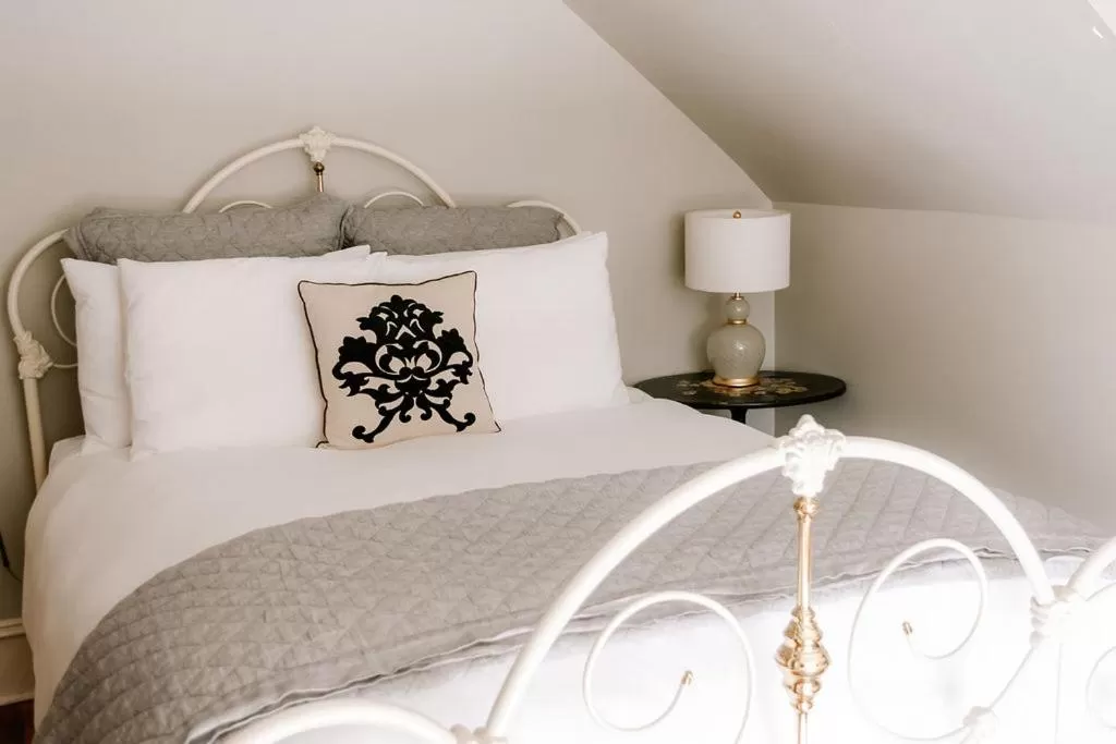 Bed in Calderwood Inn