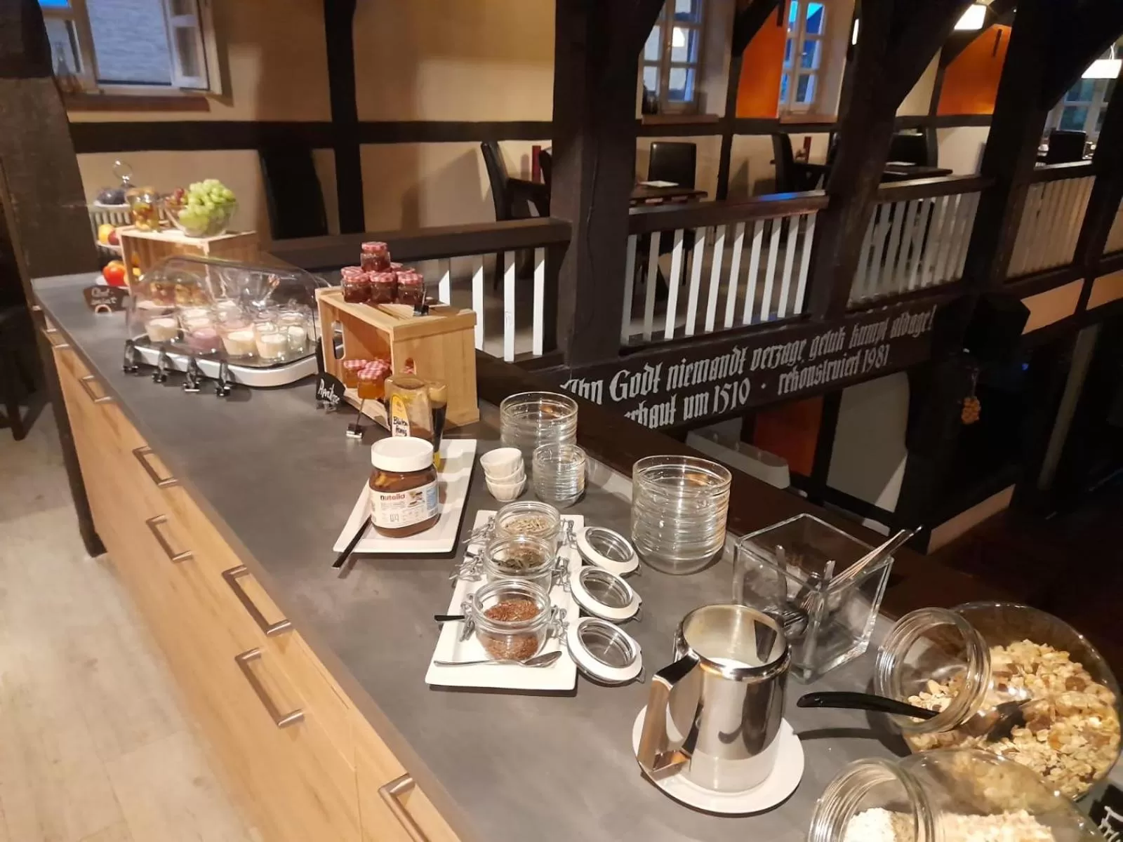 Breakfast in Alt Warburg