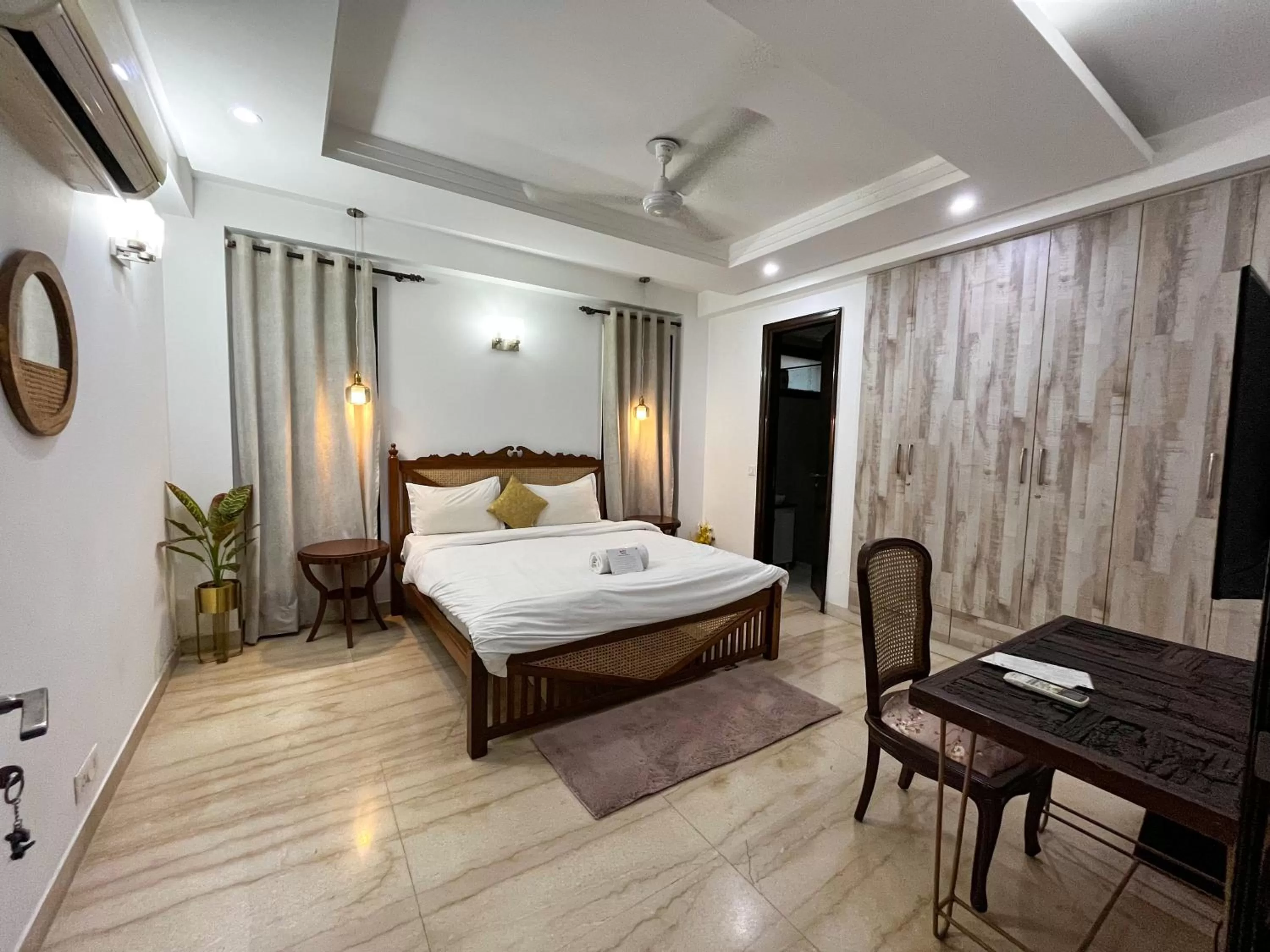 Bed in Avatar Living @Safdarjung Enclave