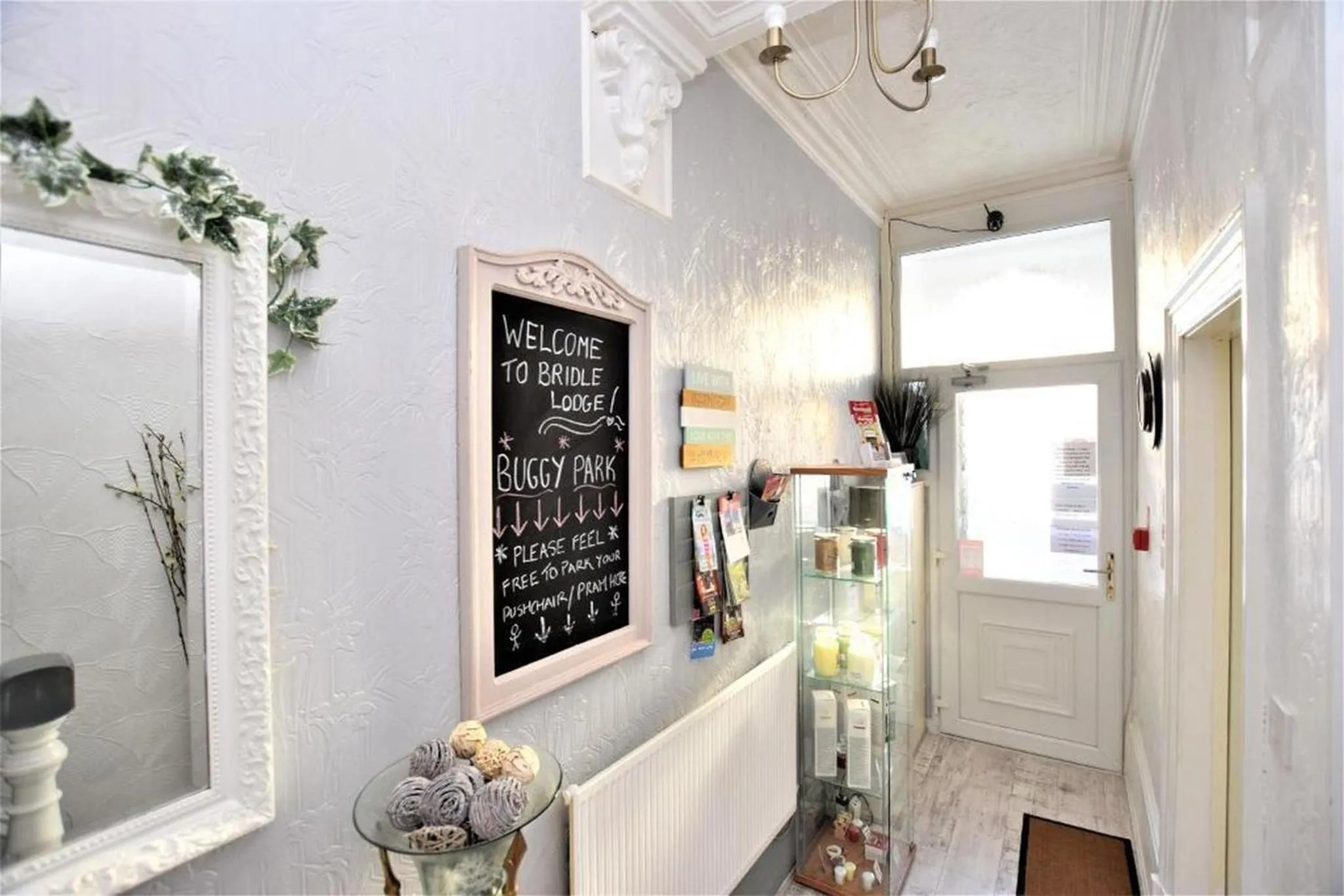 Lobby or reception in Bridle Lodge Apartments