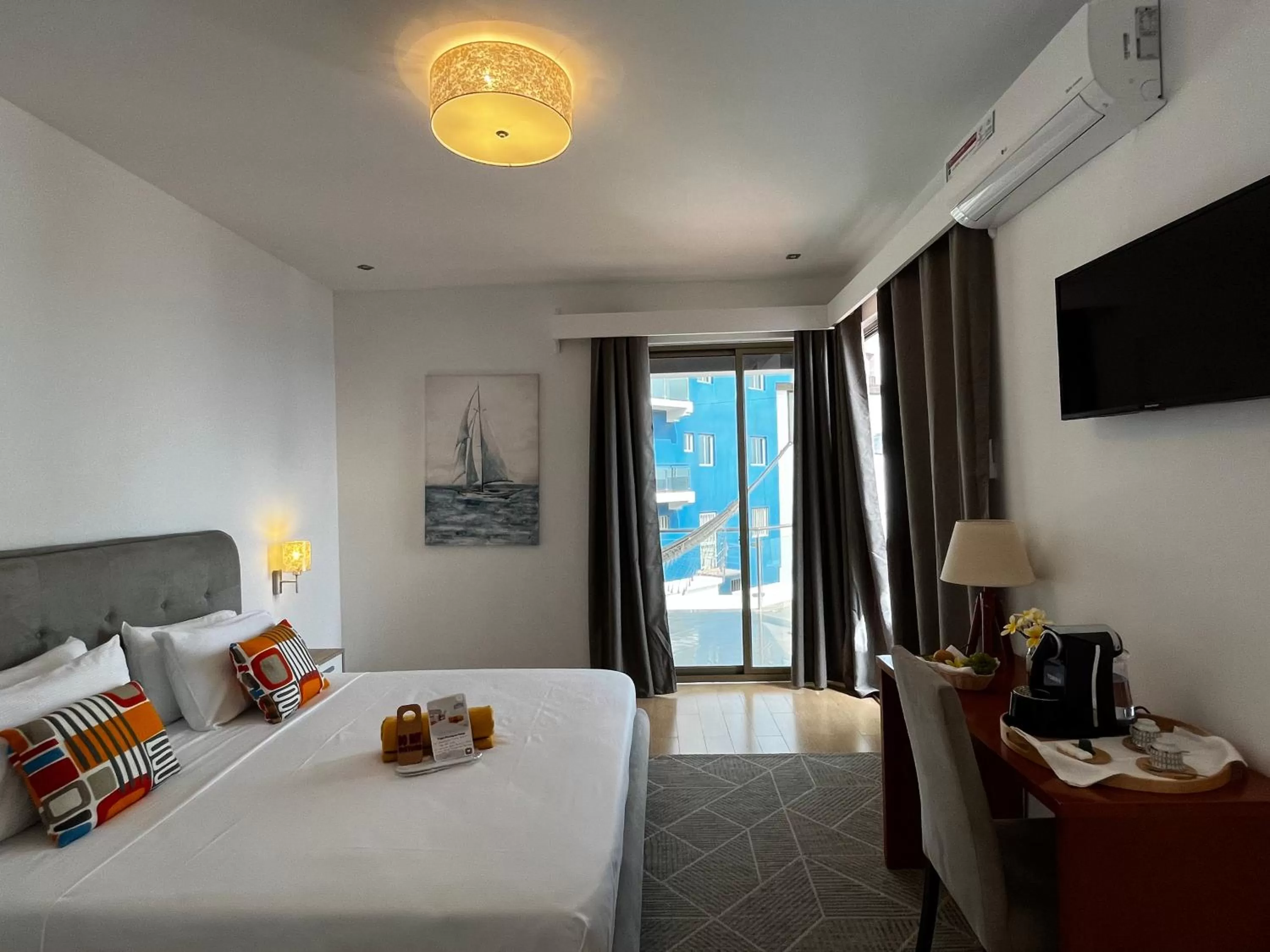 Bed in Fogo Boutique Hotel