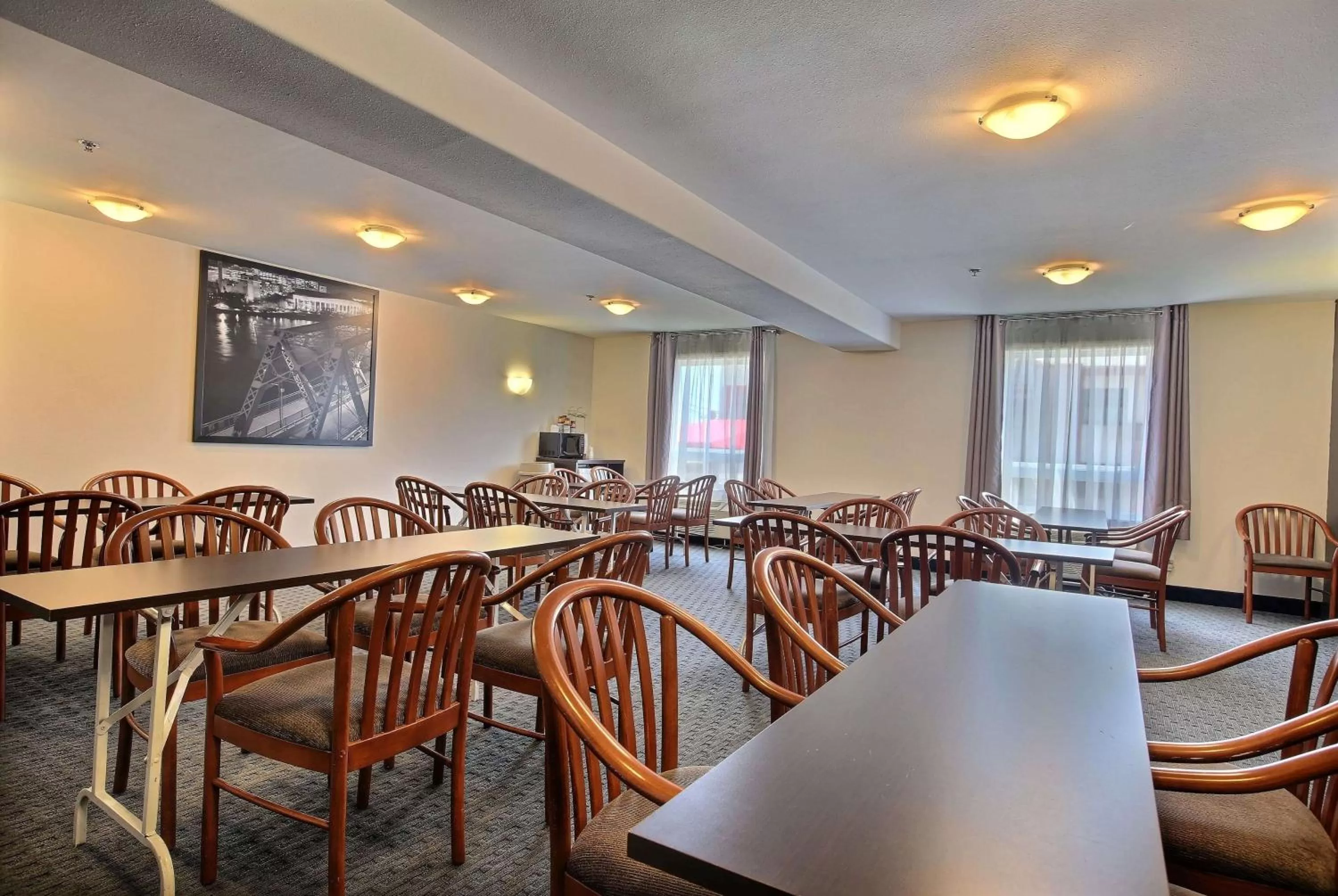 Meeting/conference room in Super 8 by Wyndham Trois-Rivieres