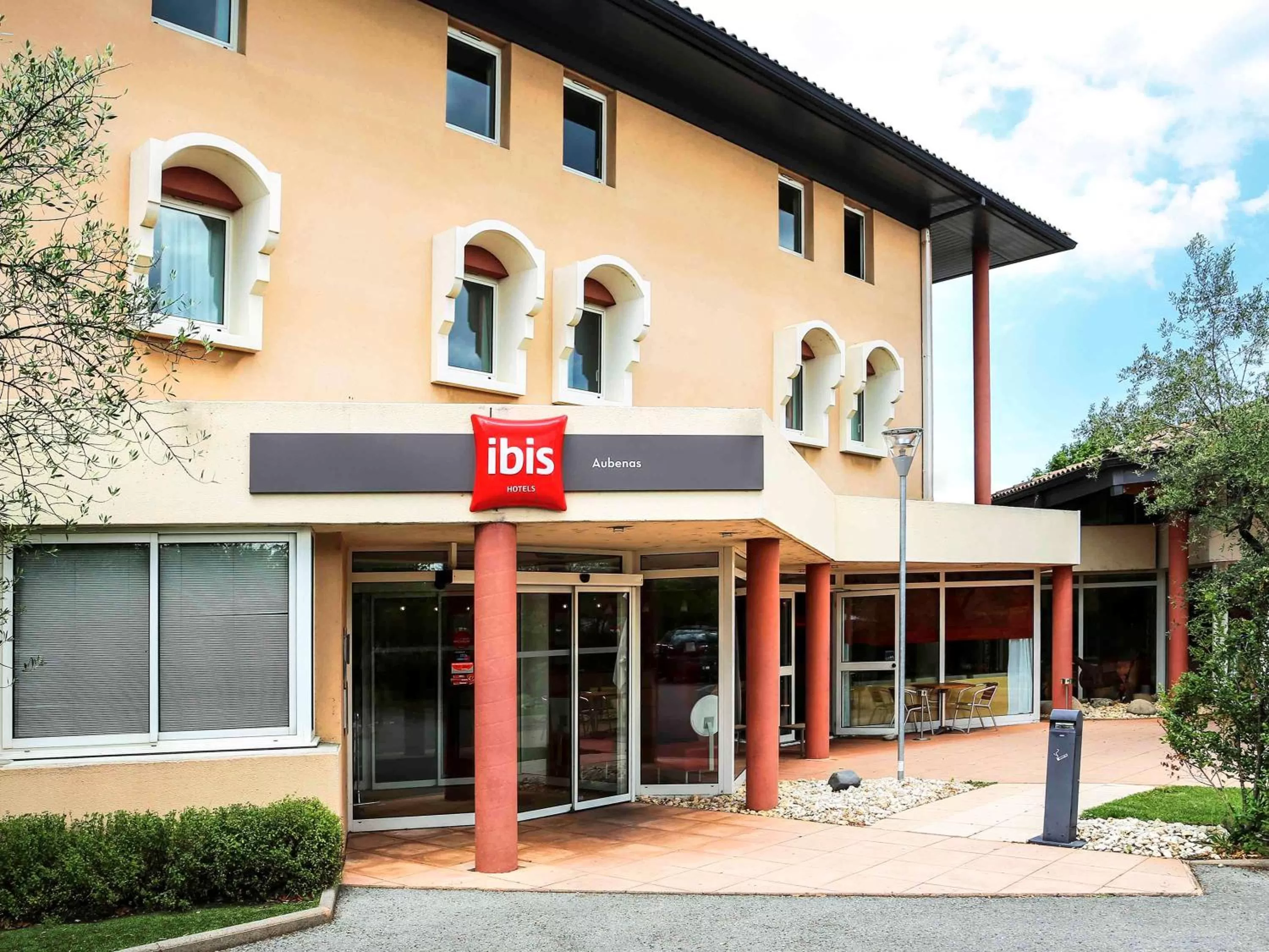 Property building in ibis Aubenas