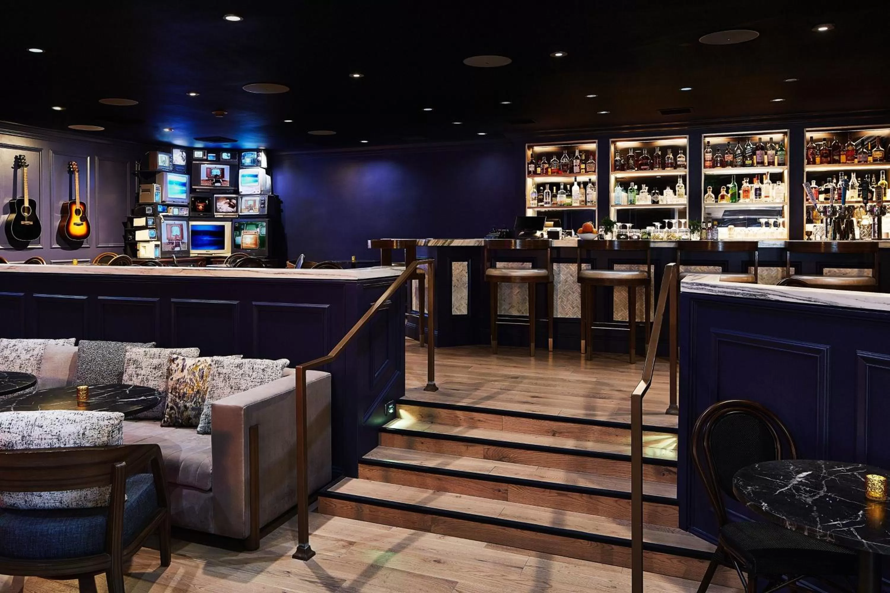 Lounge or bar in Hotel Dena, Pasadena Los Angeles, a Tribute Portfolio Hotel