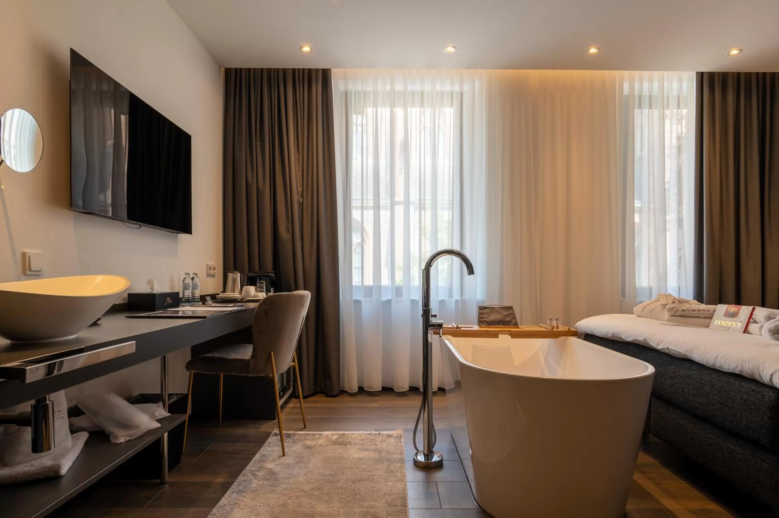 Photo of the whole room, Bed in Sellmann´s Boutique Hotel