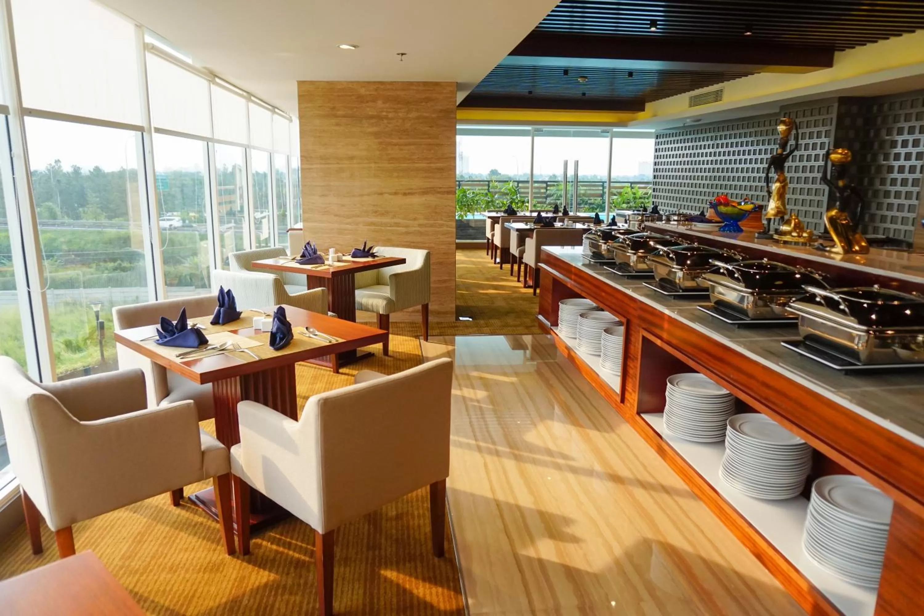 Restaurant/places to eat in Swiss-Belhotel Serpong