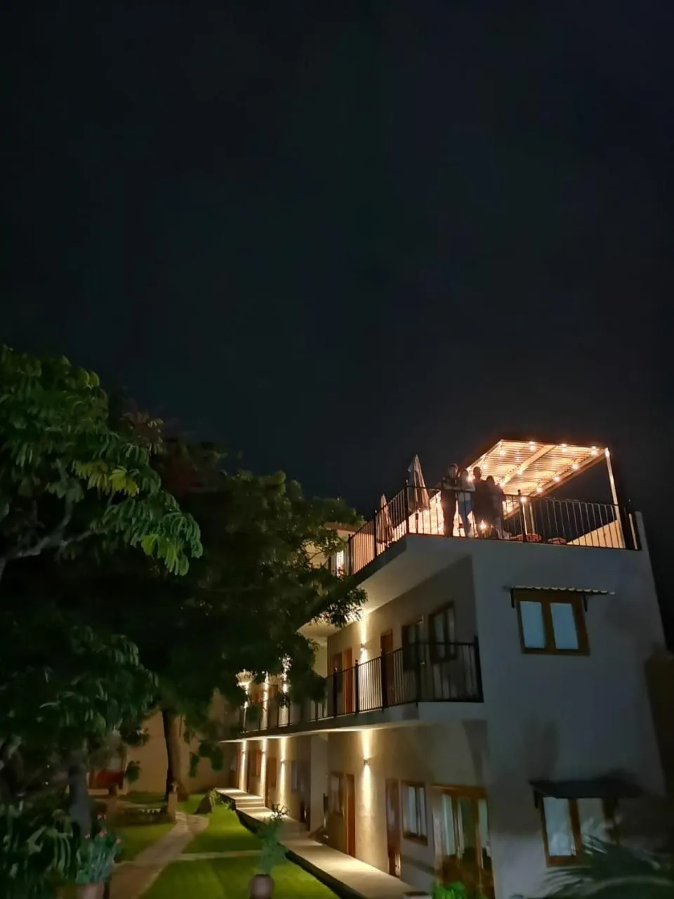 Property building in Artesanos 11