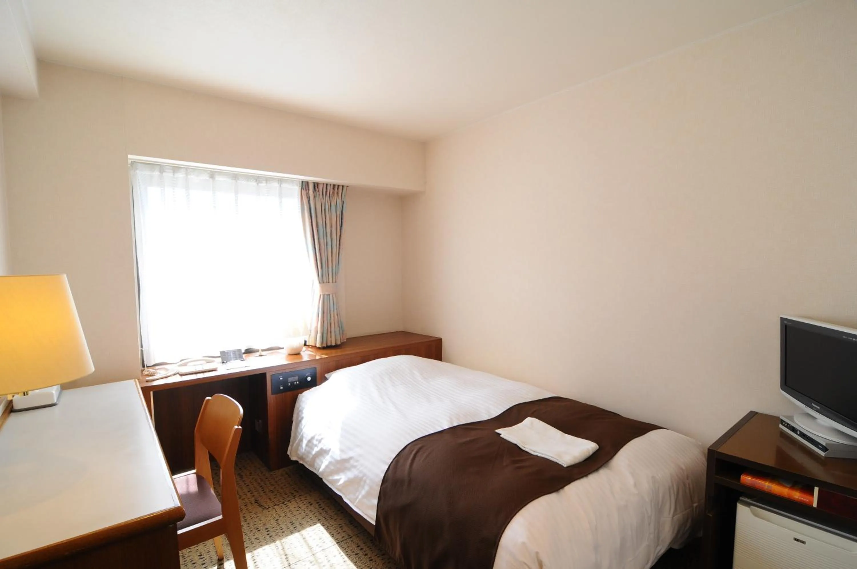 Photo of the whole room, Bed in Niigata Toei Hotel