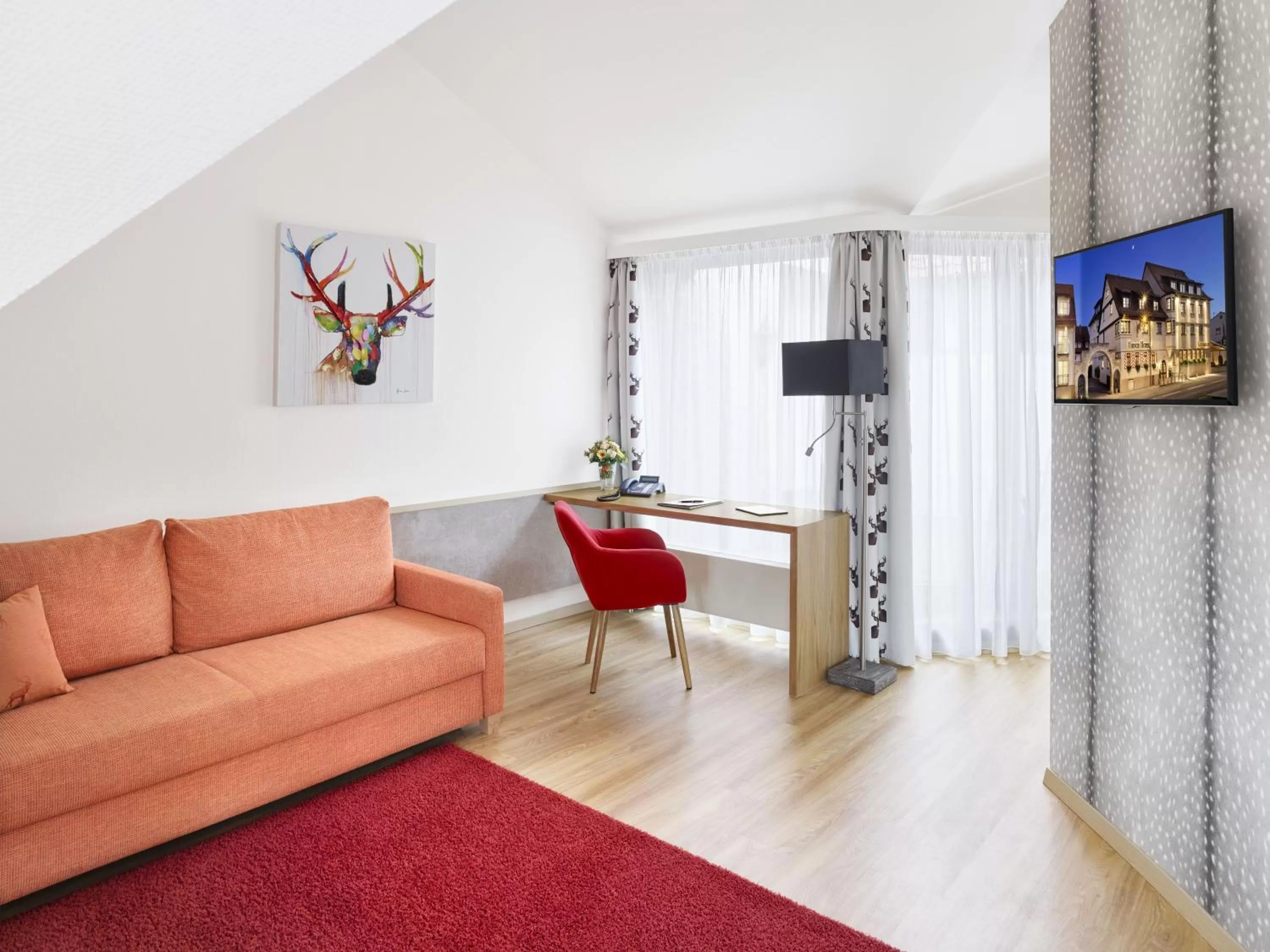 Photo of the whole room in Hirsch Hotel