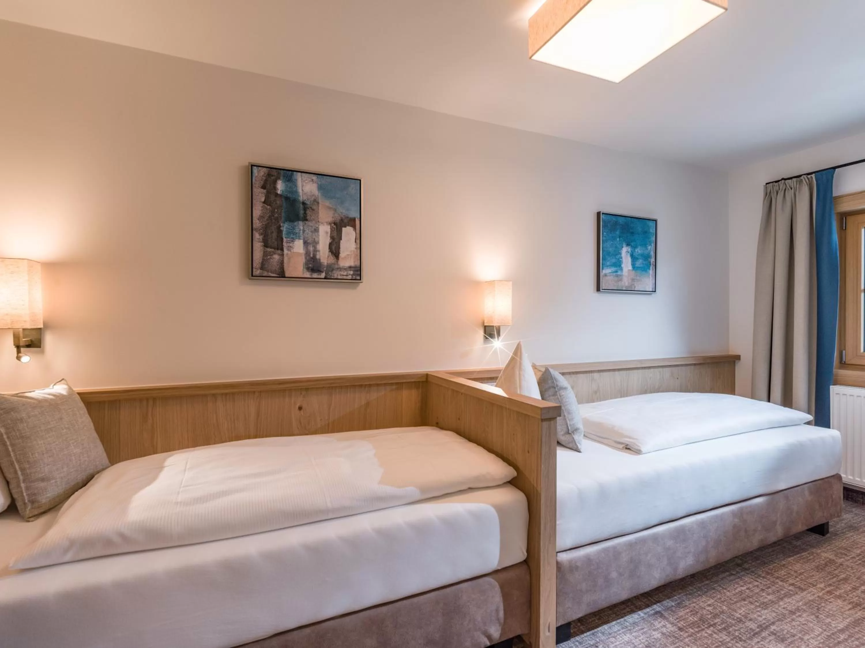 Photo of the whole room, Bed in Alpen Glück Hotel Unterm Rain garni