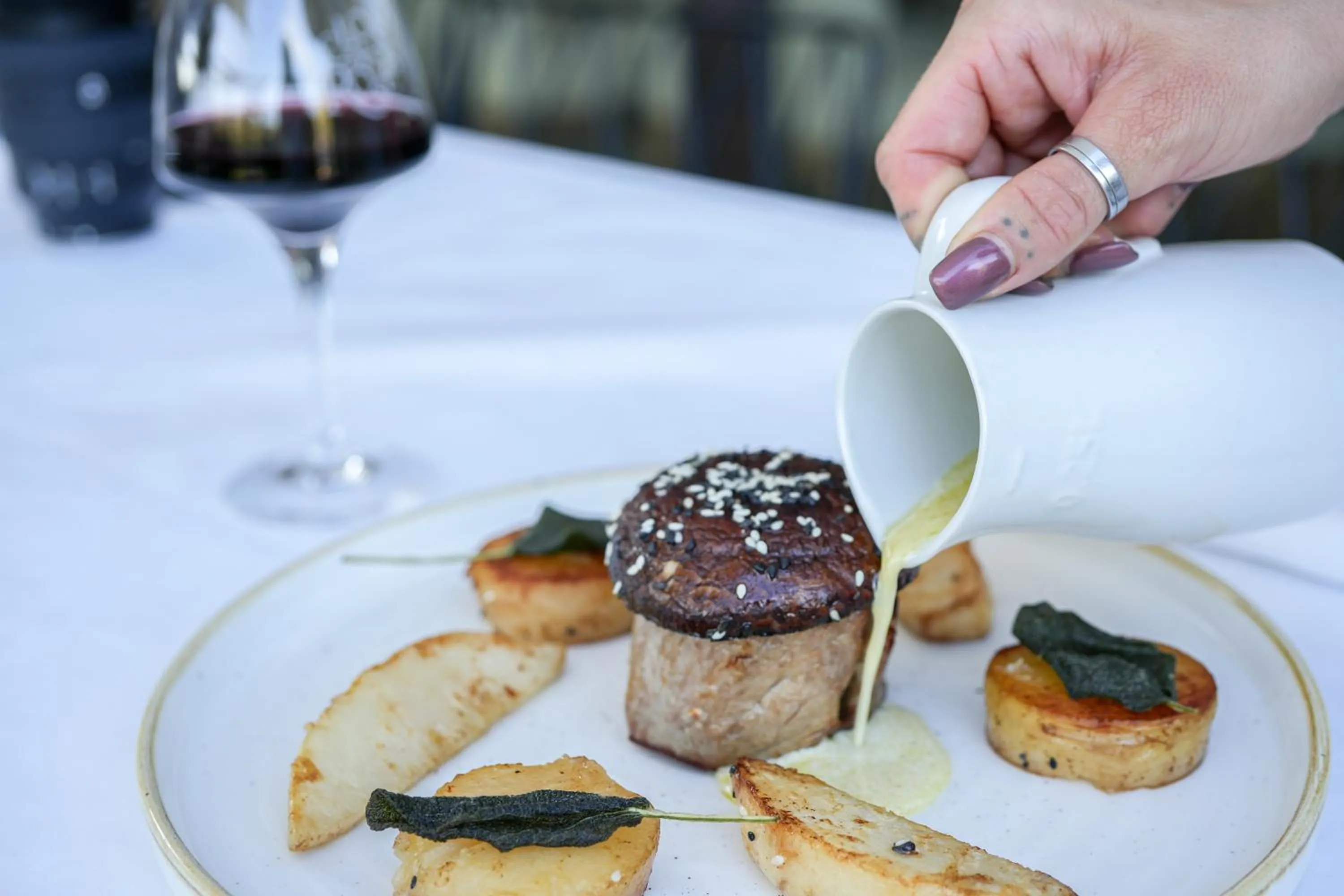 Restaurant/places to eat in La Bastide Du Clos des Roses - Teritoria