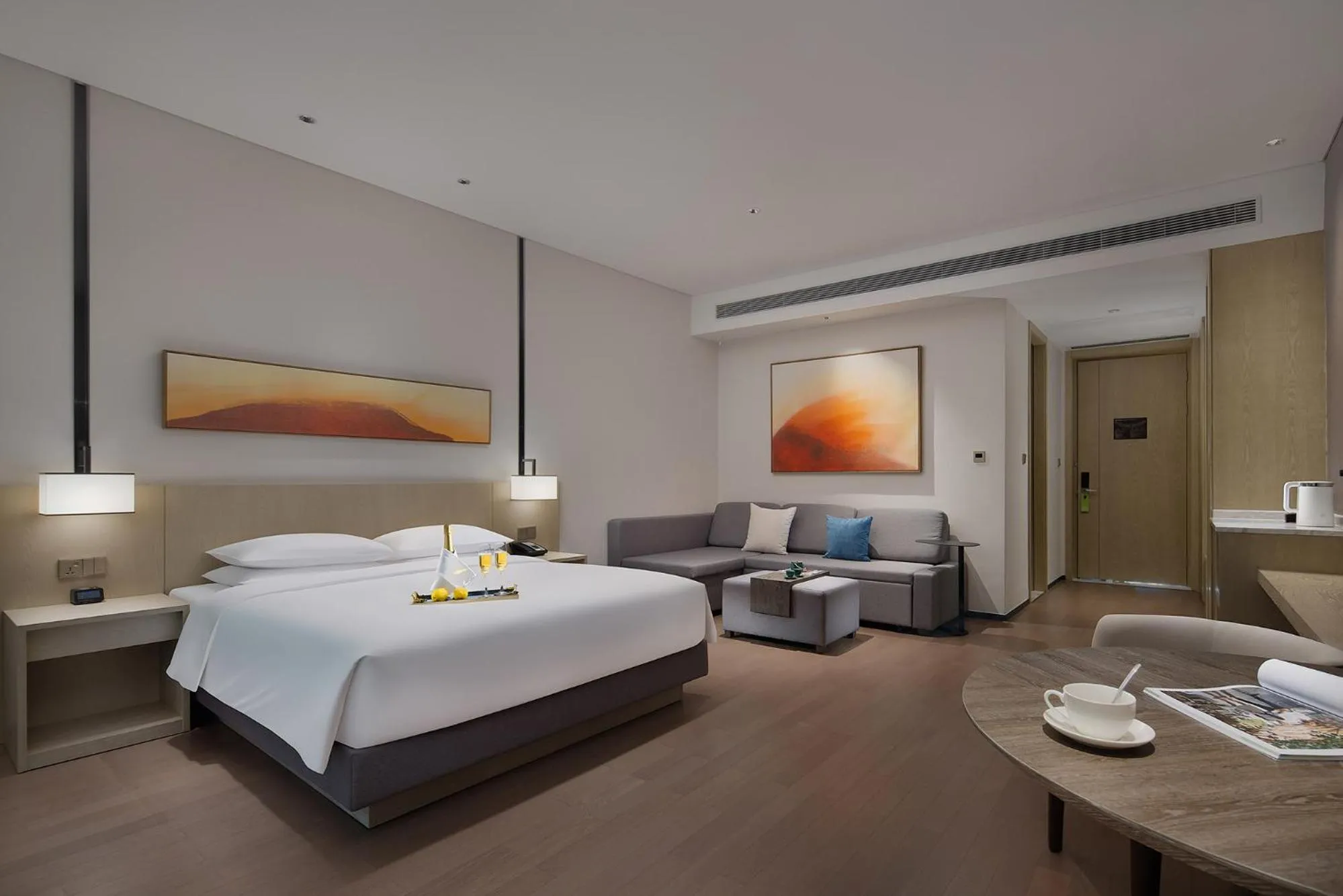 Photo of the whole room, Bed in Hyatt Place Changsha Airport
