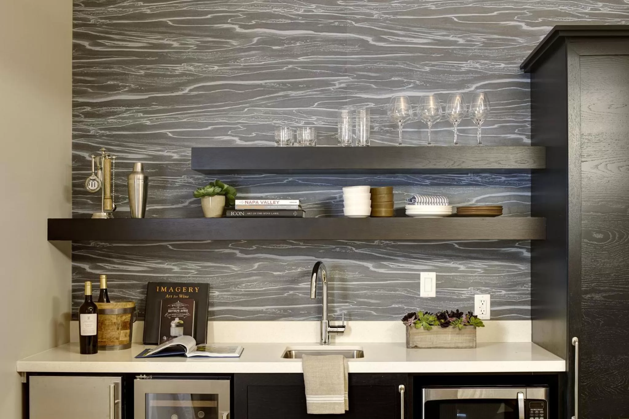 Photo of the whole room in Archer Hotel Napa