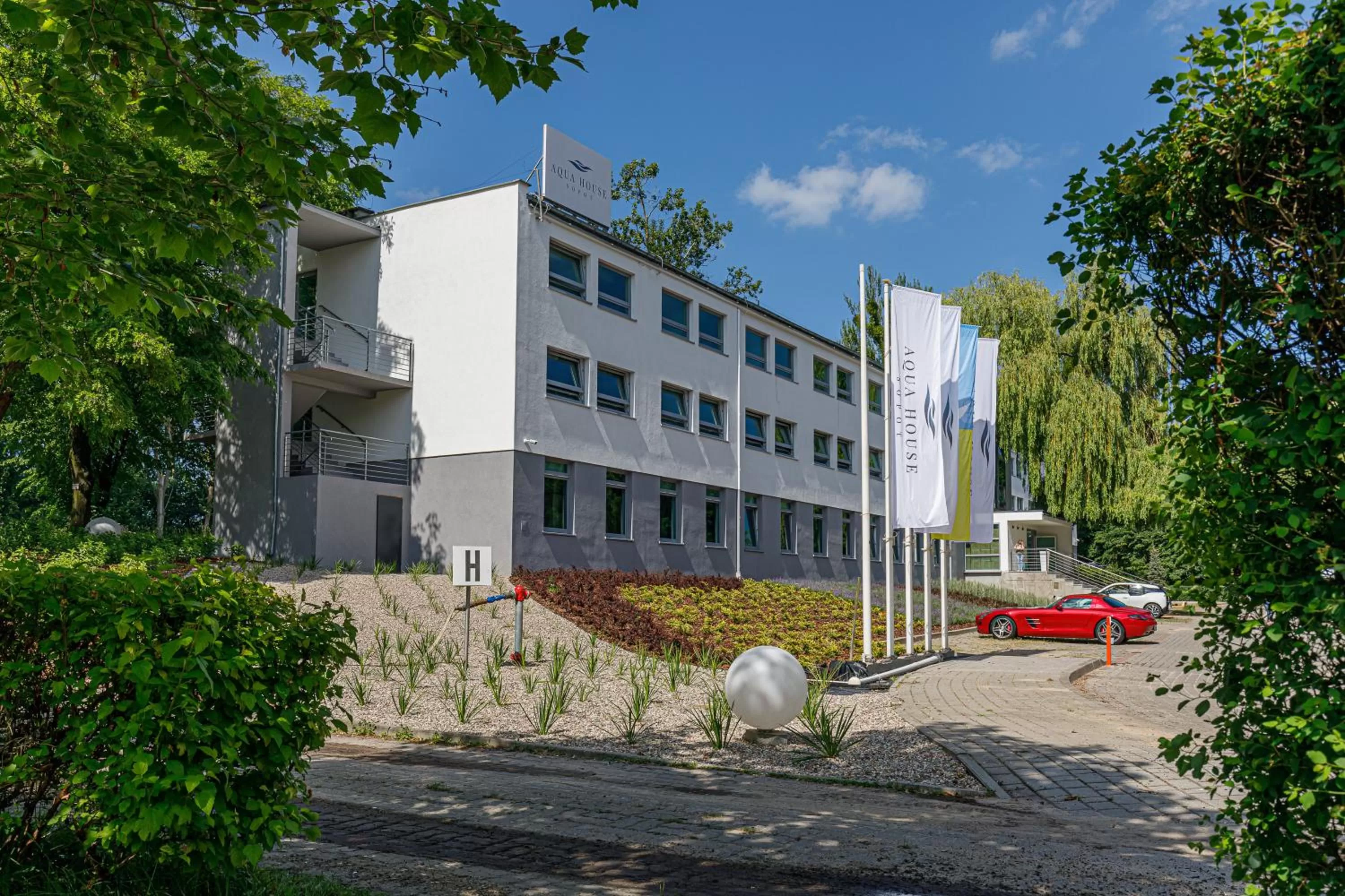 Property building in AQUA HOUSE