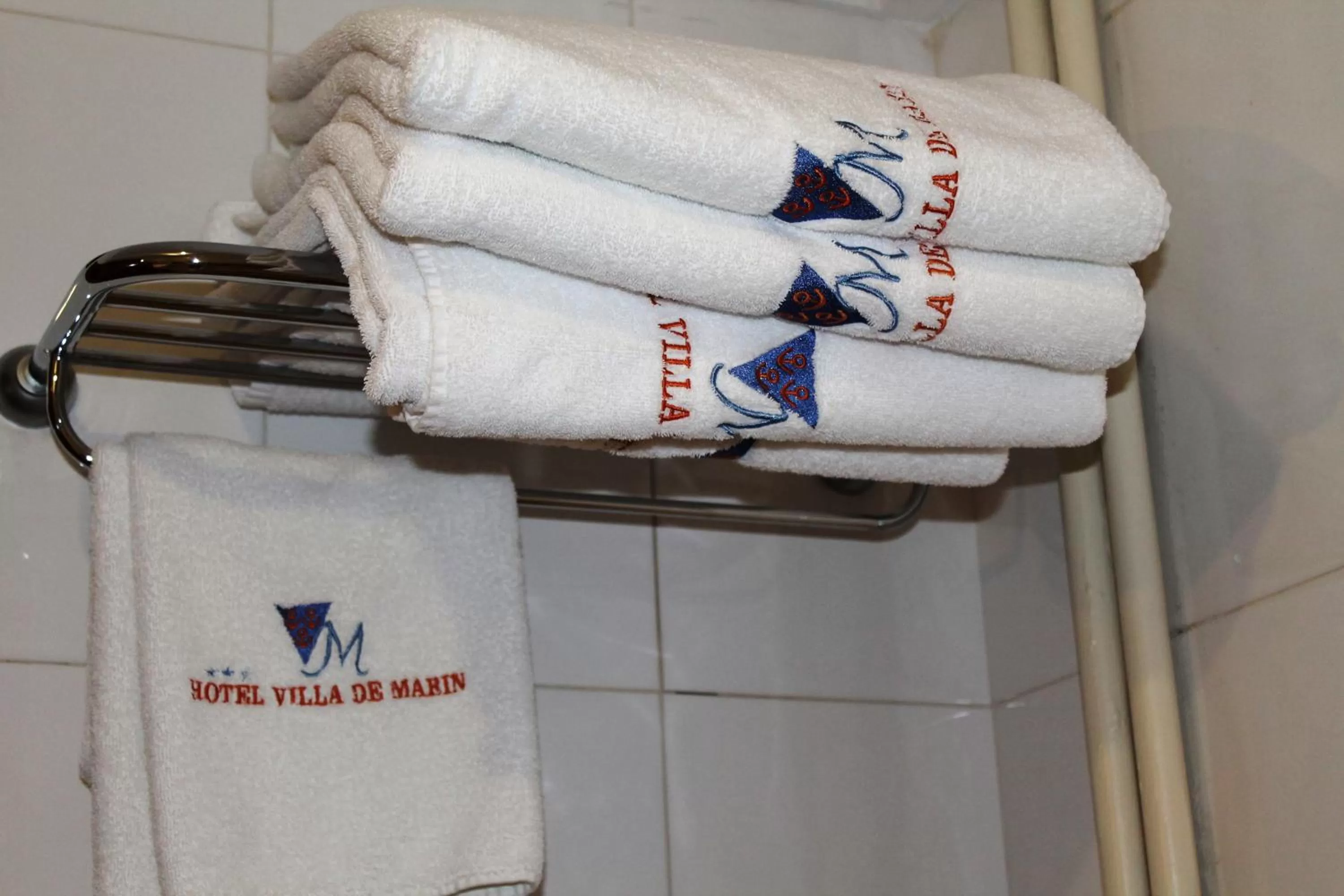 Bathroom in Hotel Villa de Marin