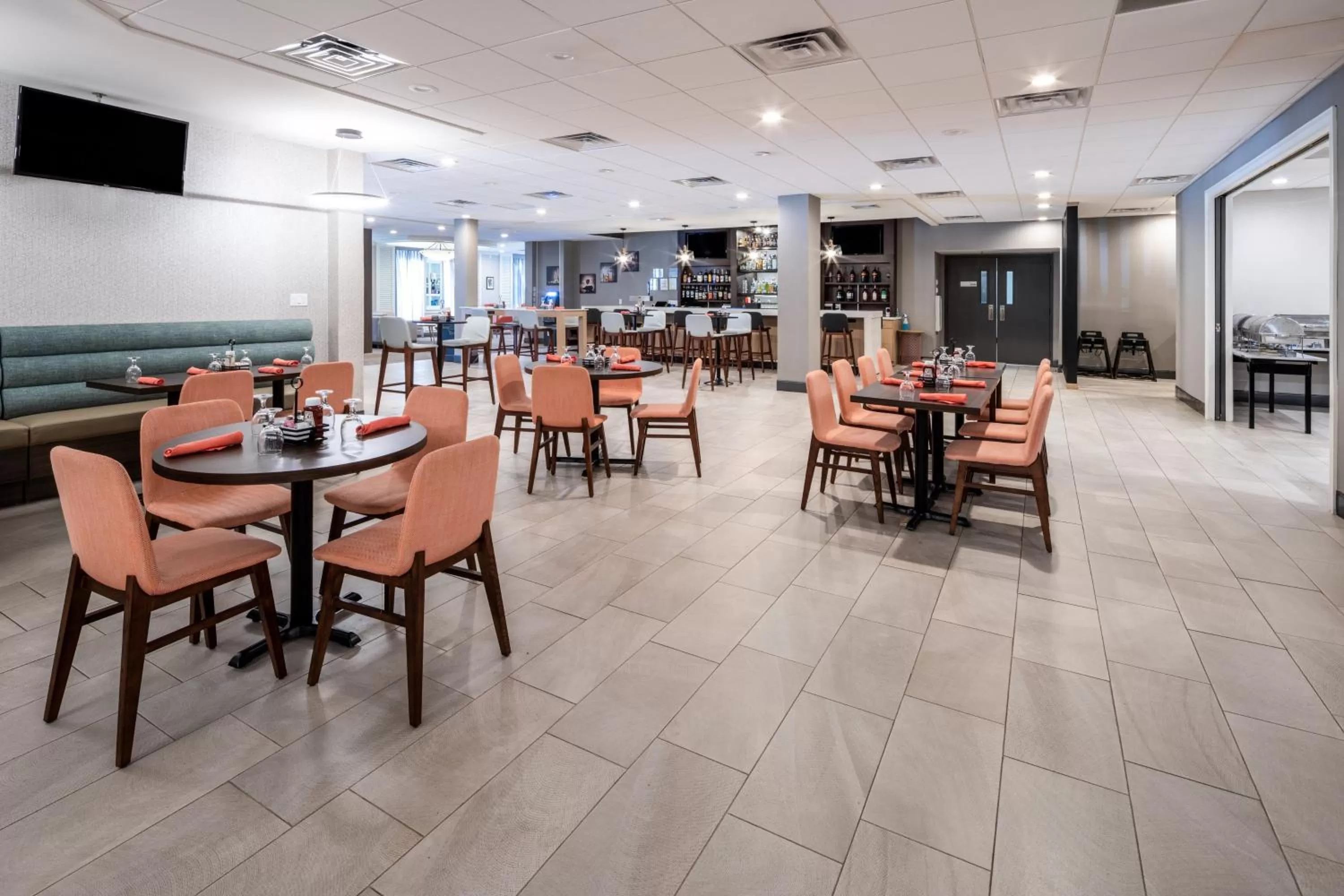 Restaurant/places to eat in Holiday Inn Poughkeepsie by IHG