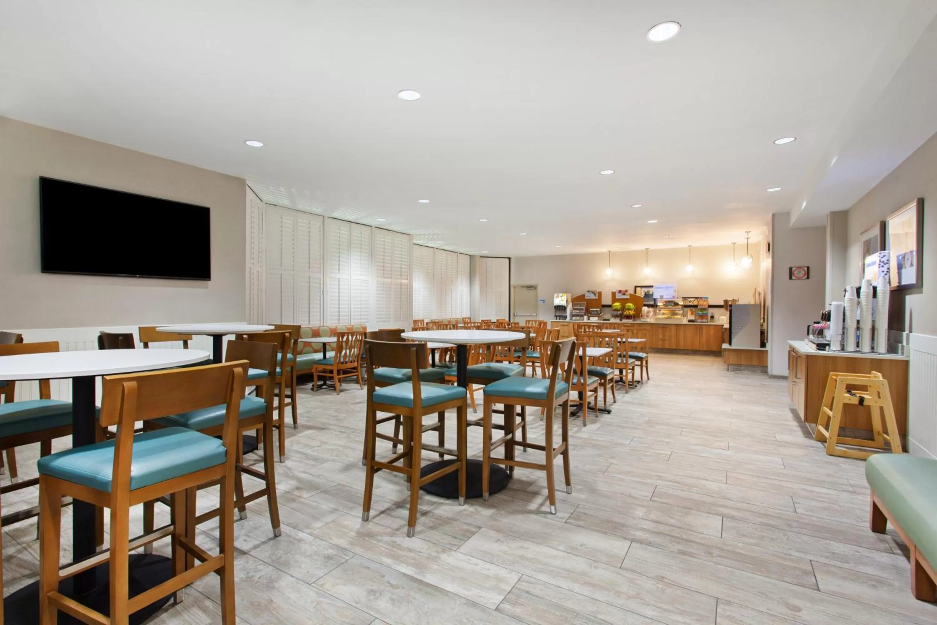 Breakfast in Holiday Inn Express Newport Beach by IHG