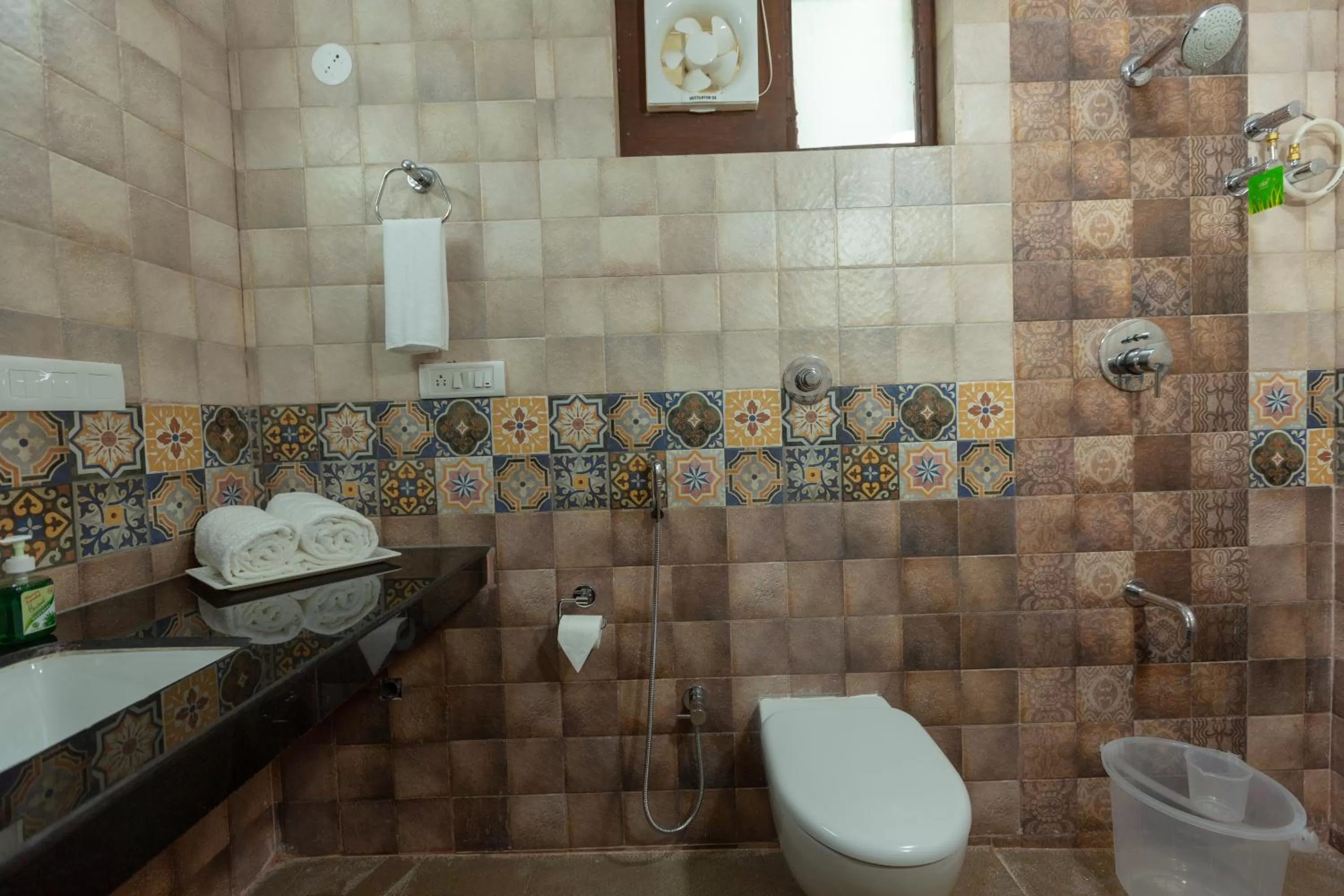 KSTDC Hotel Mayura Adilshahi Bijapur