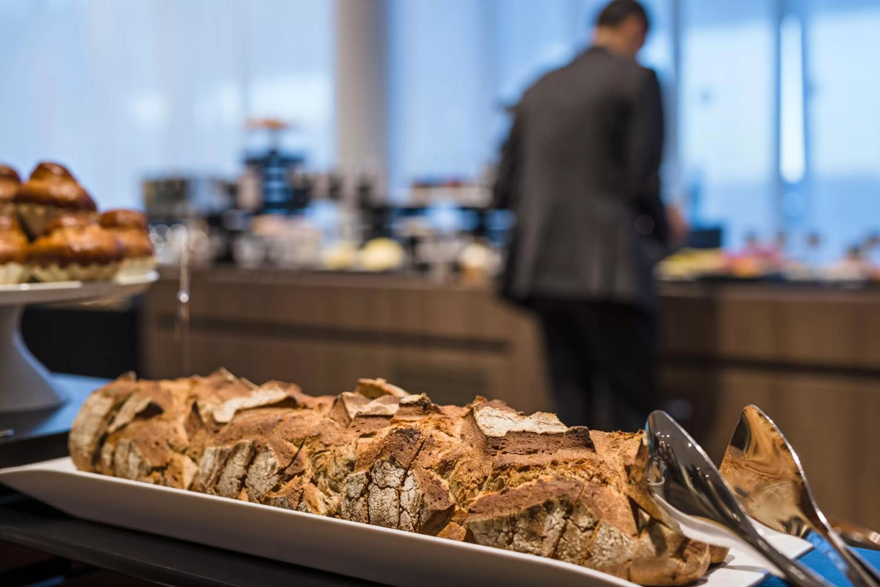 Restaurant/places to eat in Golden Tulip Marseille Euromed