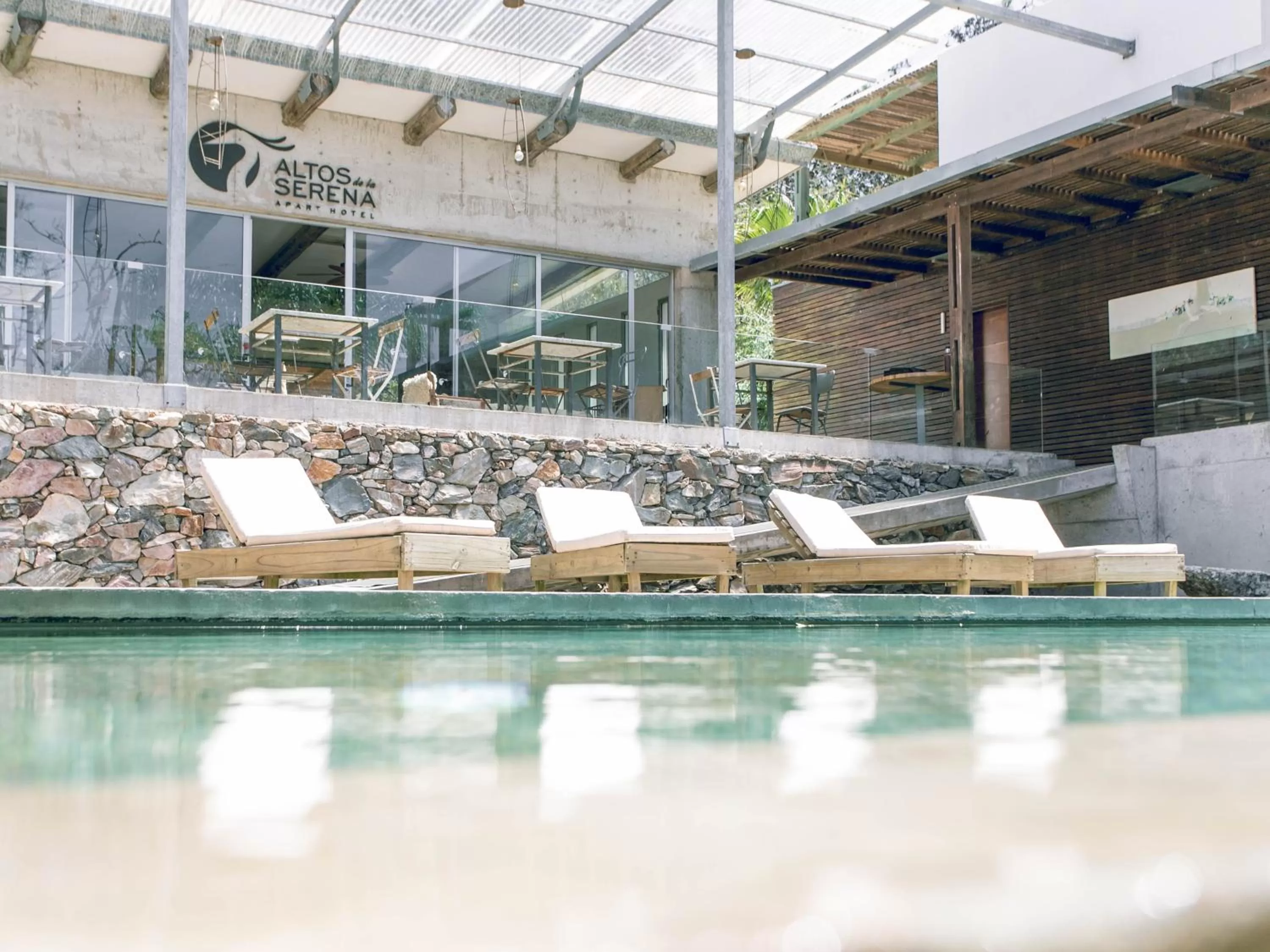 Swimming pool in Altos de la Serena Apart Hotel