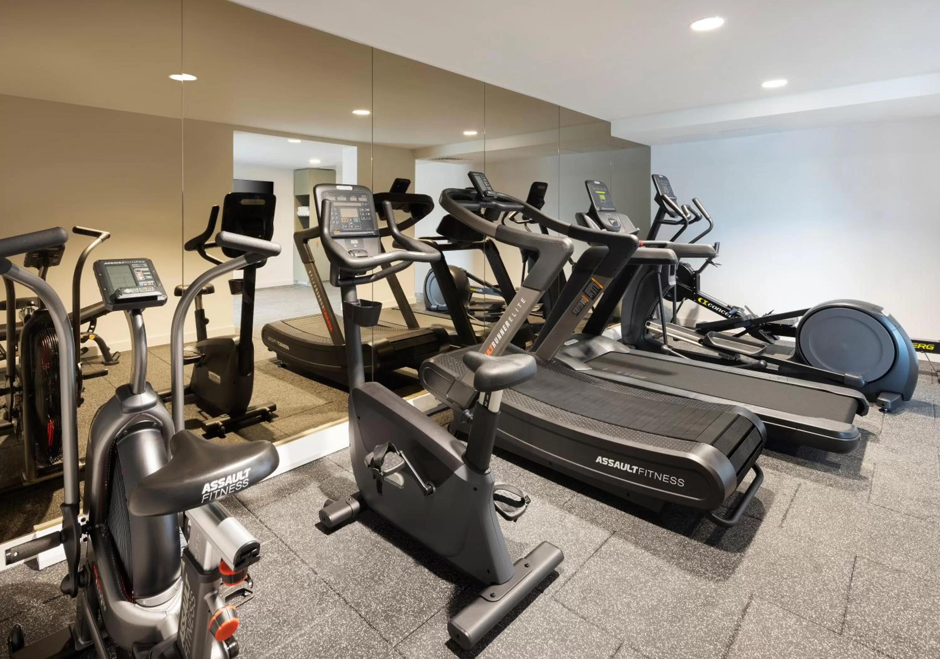 Fitness centre/facilities in Leonardo Hotel Manchester Piccadilly