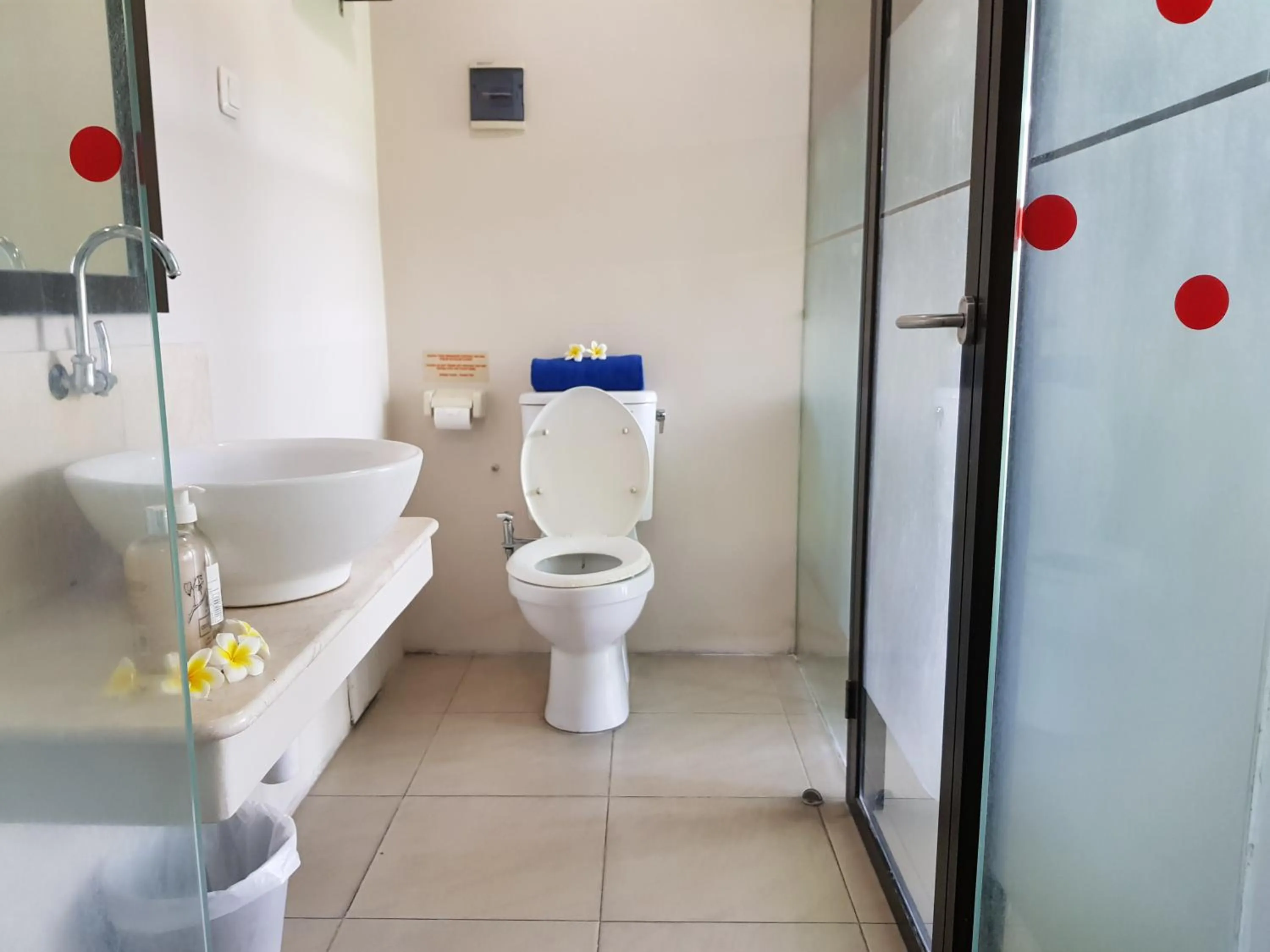 Bathroom in Sanur Agung Hotel